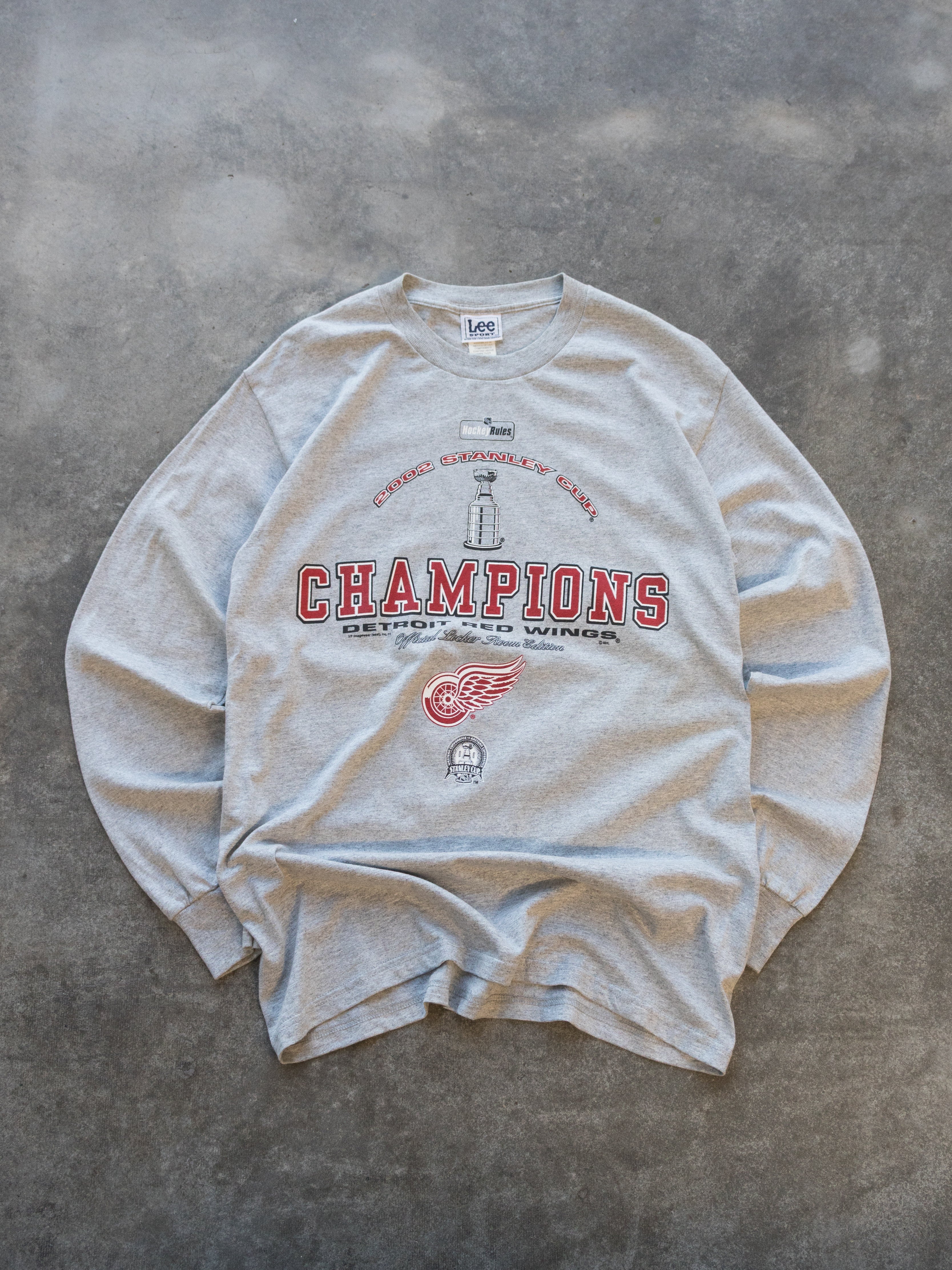 Vintage 2002 Detroit Red Wings Long Sleeve (M)