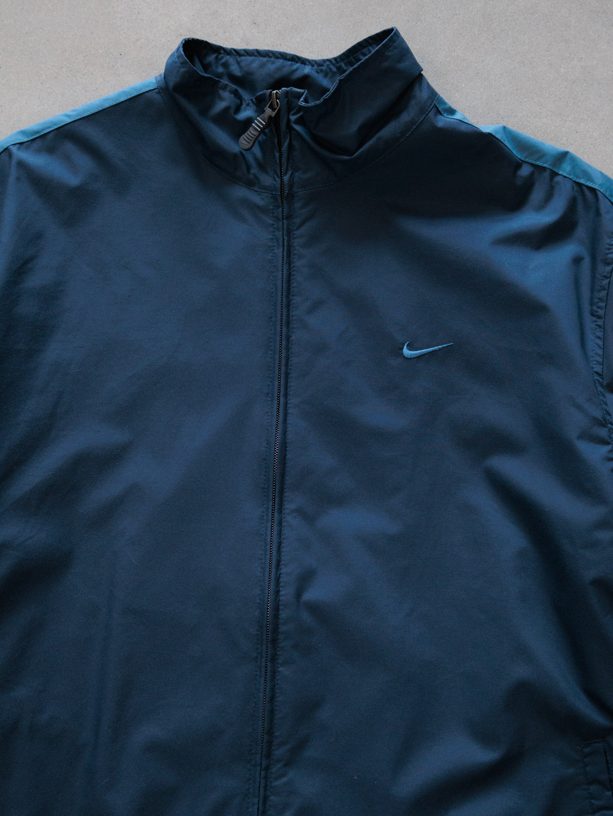 Vintage Navy Nike Windbreaker (L)
