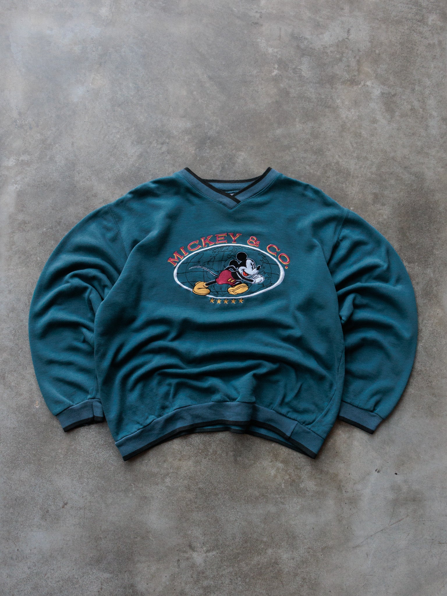 Vintage 90s Green Disney Mickey & Co. V-Neck Sweatshirt (L)
