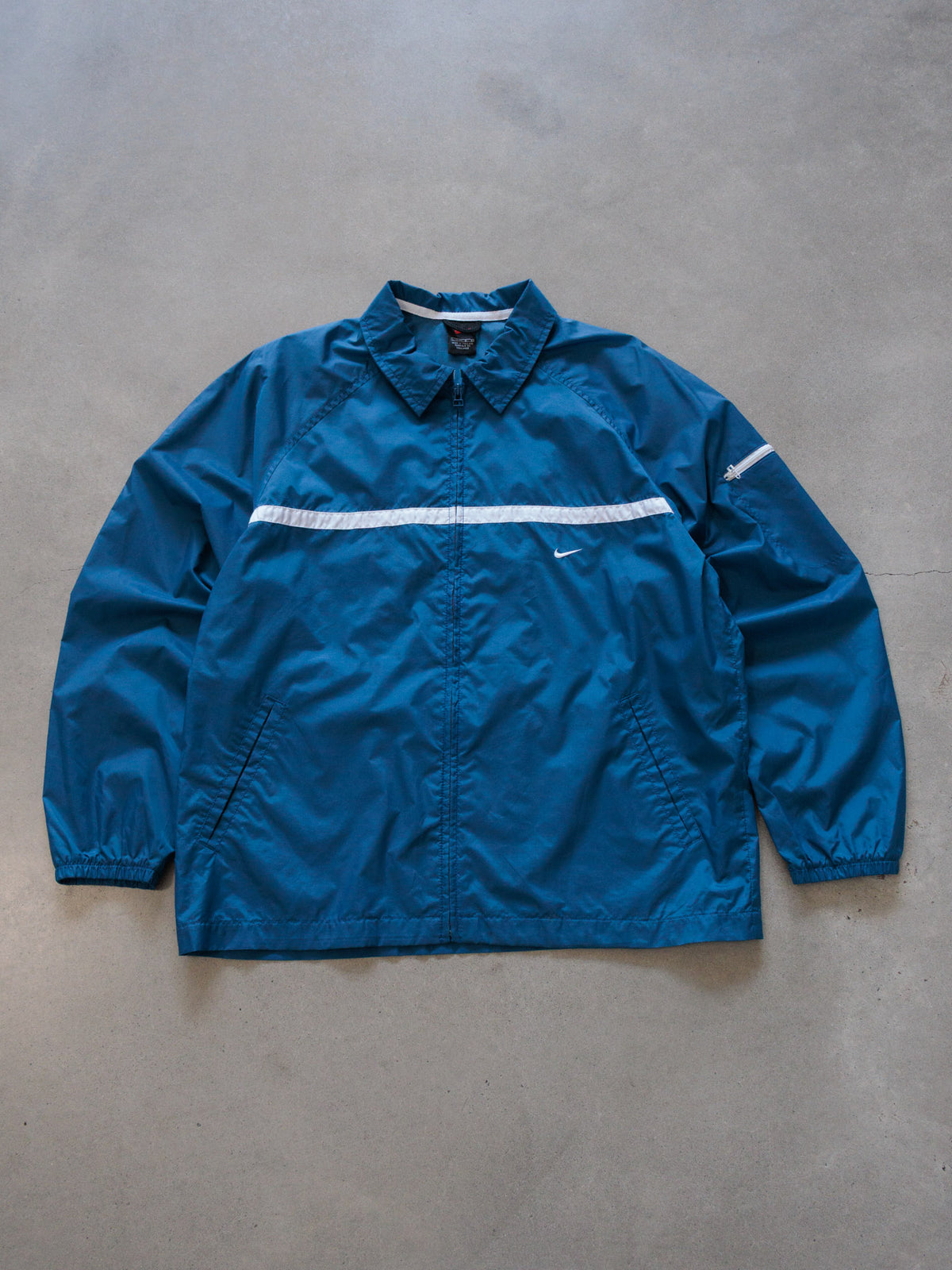 Vintage 00s Blue Nike Windbreaker (Women's L)