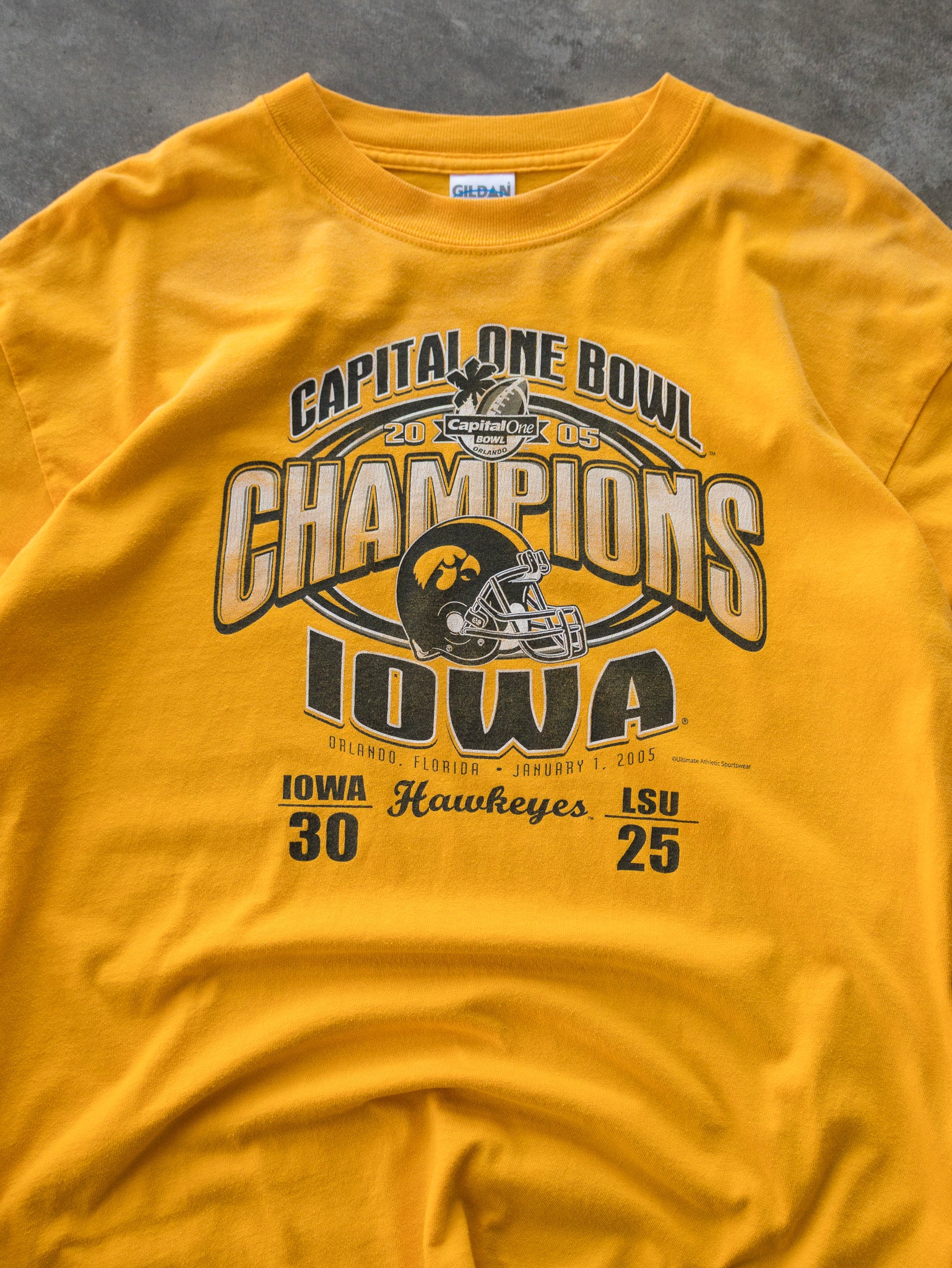 Vintage 2005 Yellow Iowa Hawkeyes Champions Long Sleeve (L)