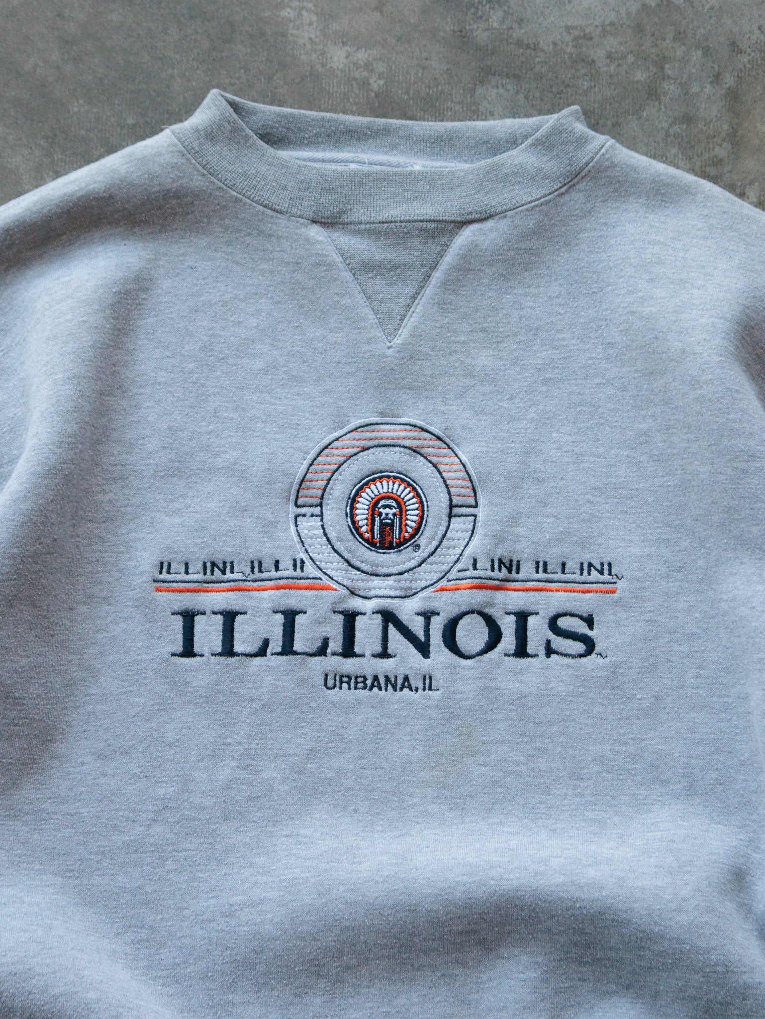 Vintage 00s Grey Illinois Sweatshirt (XL)