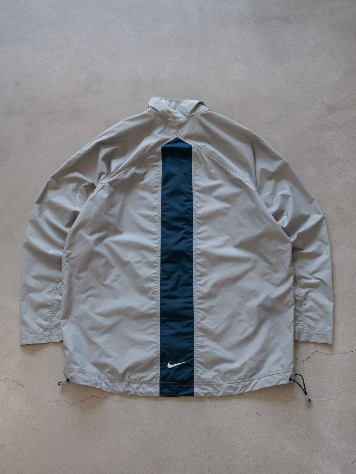 Vintage 00s Grey Nike Windbreaker (L)
