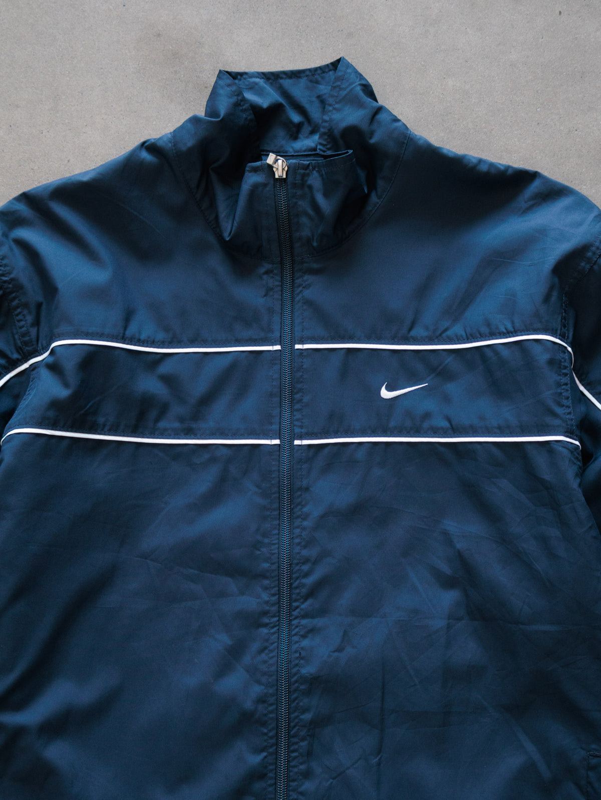 Vintage 00s Navy Nike Windbreaker (M)