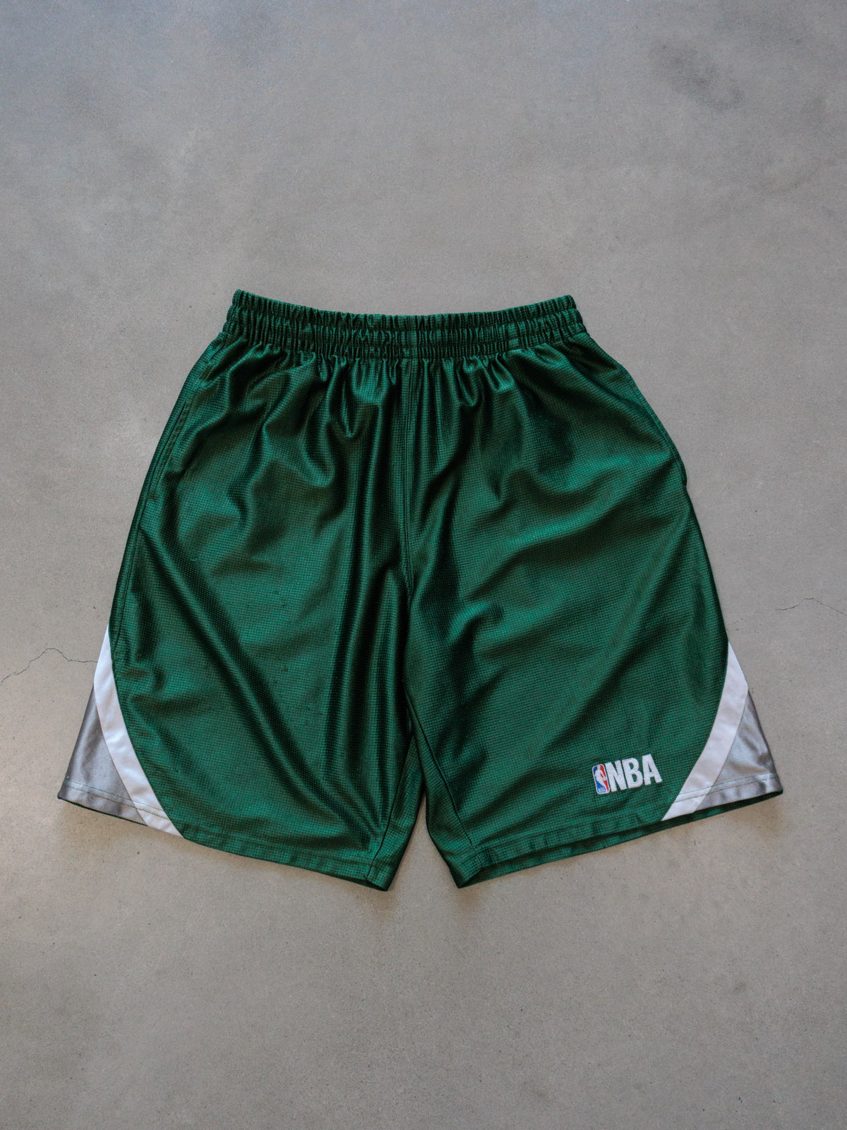 Vintage 00s Green NBA Basketball Shorts (L)