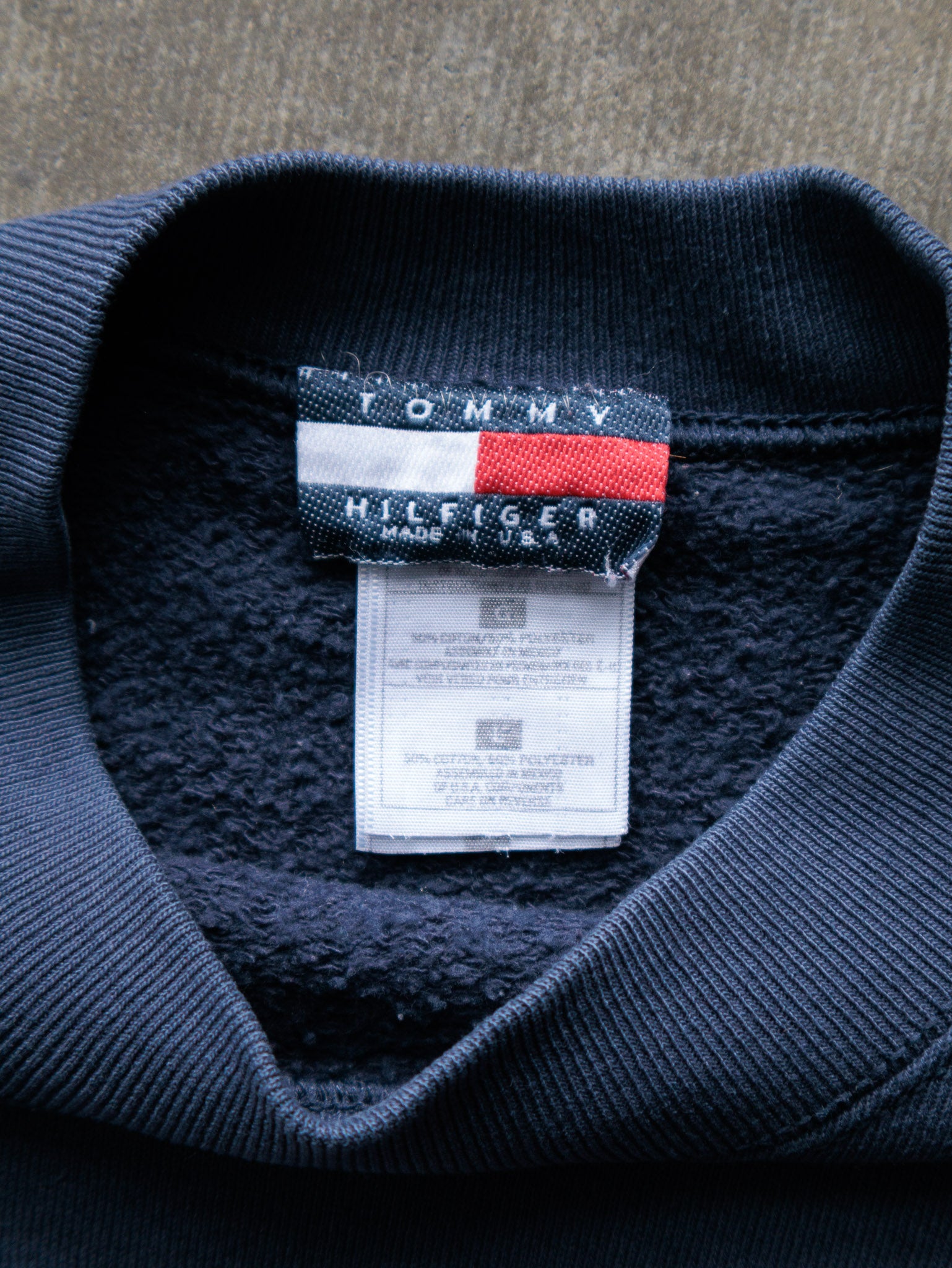 Vintage 90s Navy Tommy Hilfiger Sweatshirt (-)