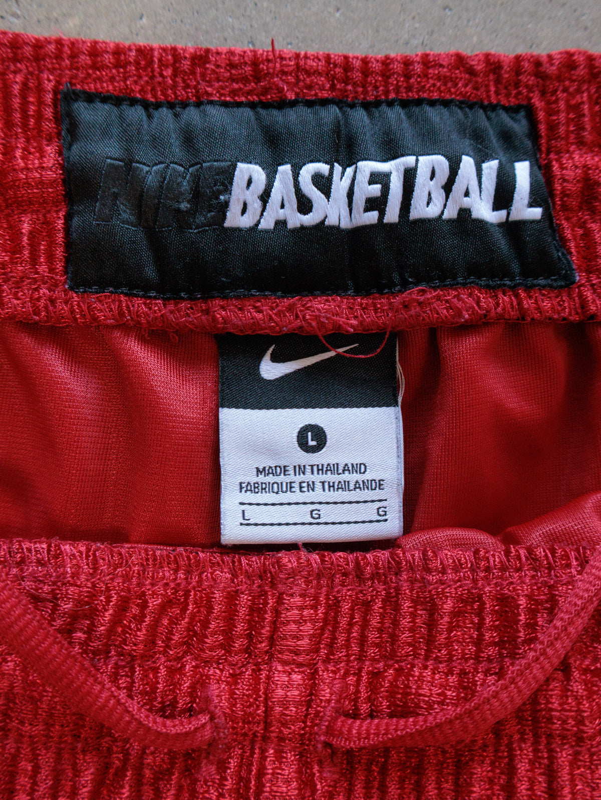 Vintage 00s Red Nike Basketball Shorts (L)