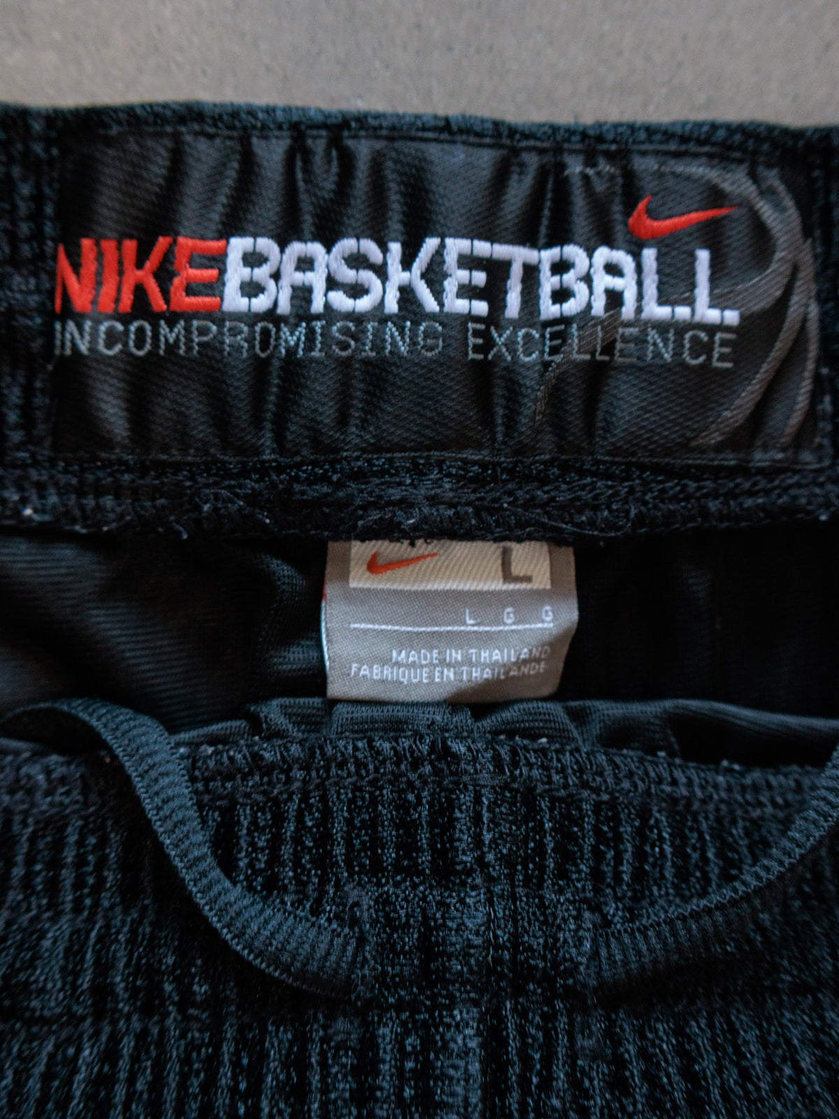 Vintage 00s Black Nike Basketball Shorts (L)