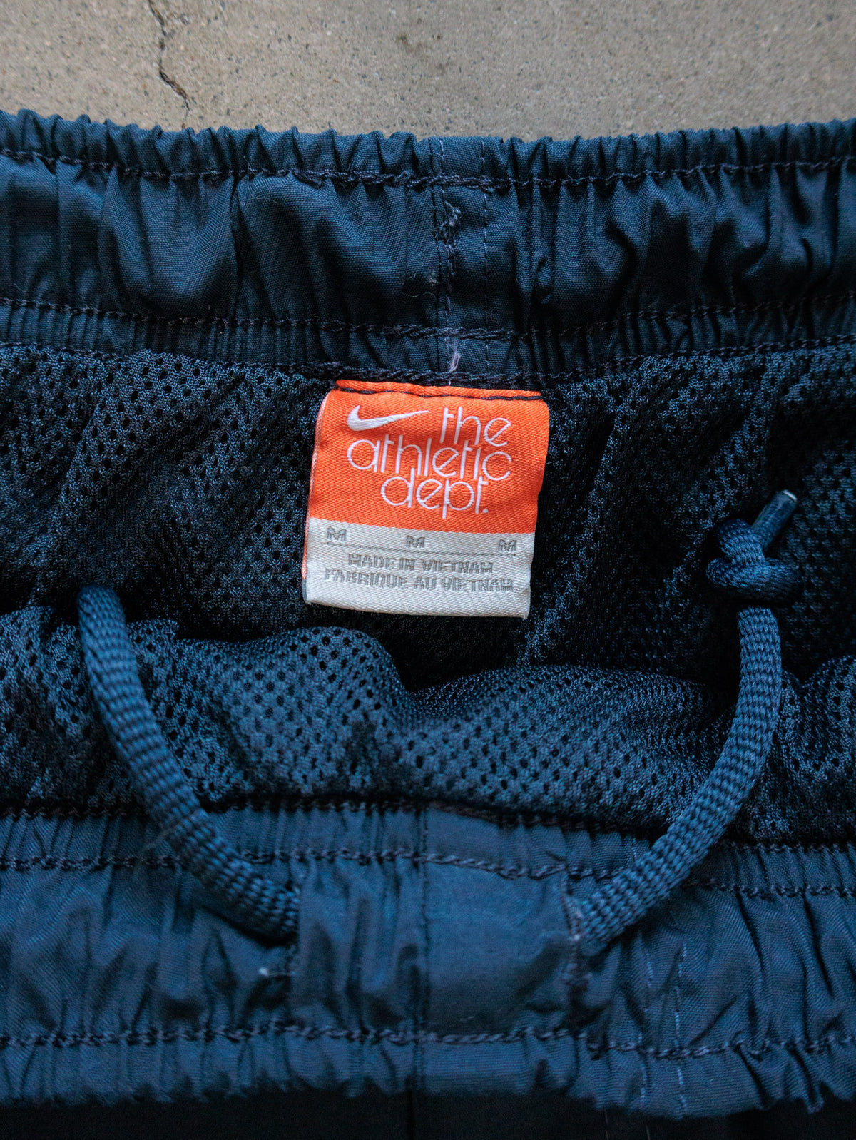 Vintage 00s Navy Nike Swim Shorts (M)