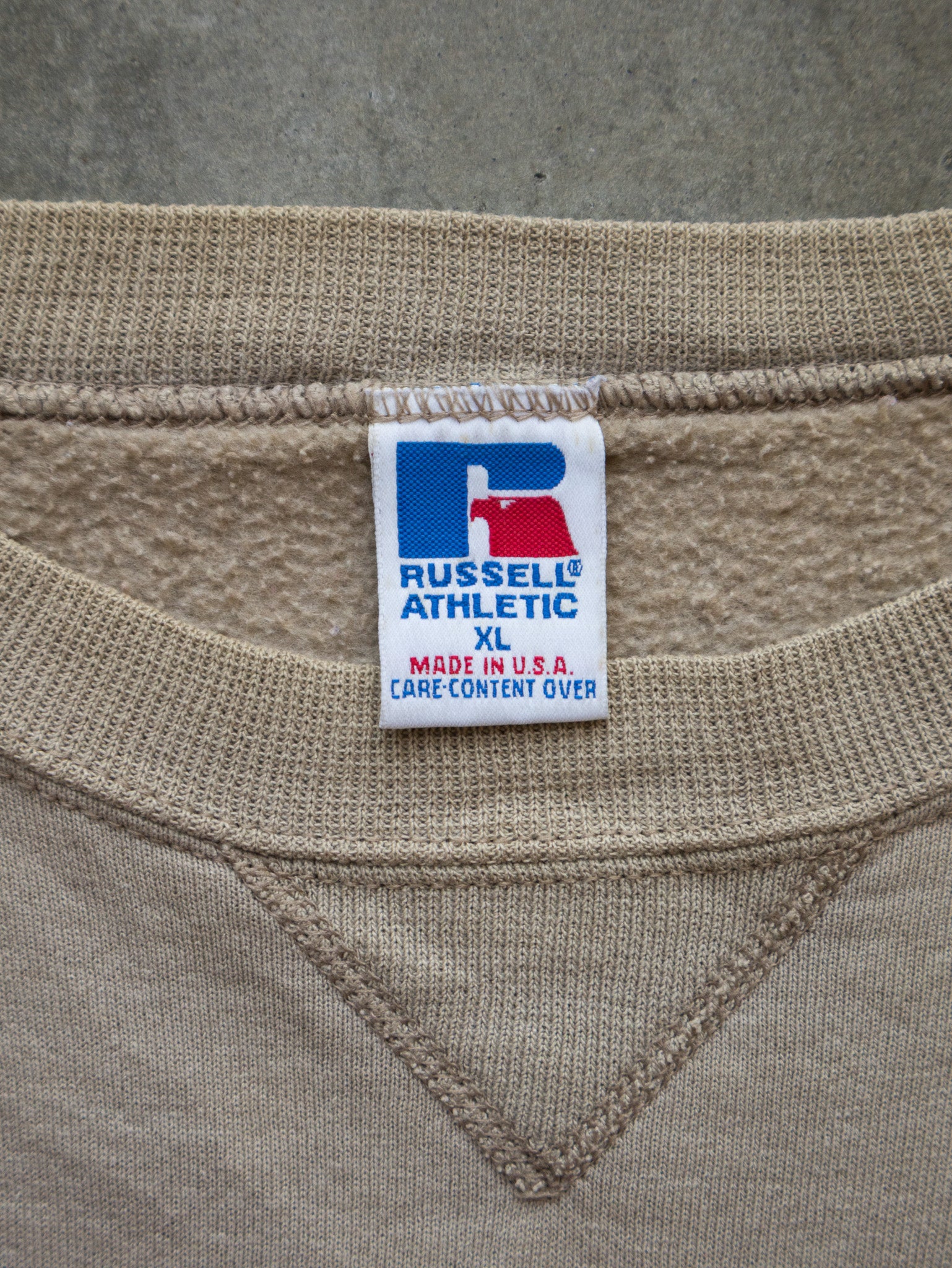 Vintage 90s Tan Russell Athletic Sweatshirt (XL)