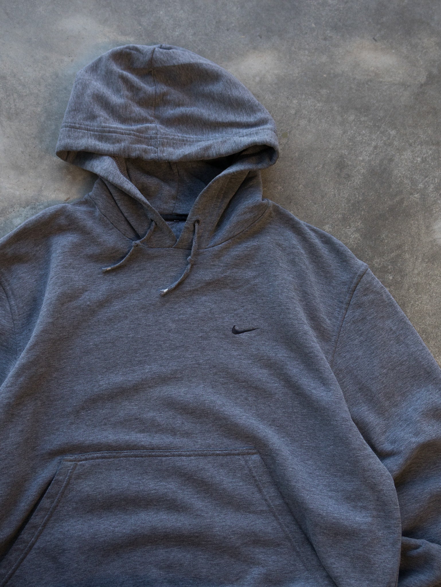 Vintage Dark Grey Nike Hoodie (M)