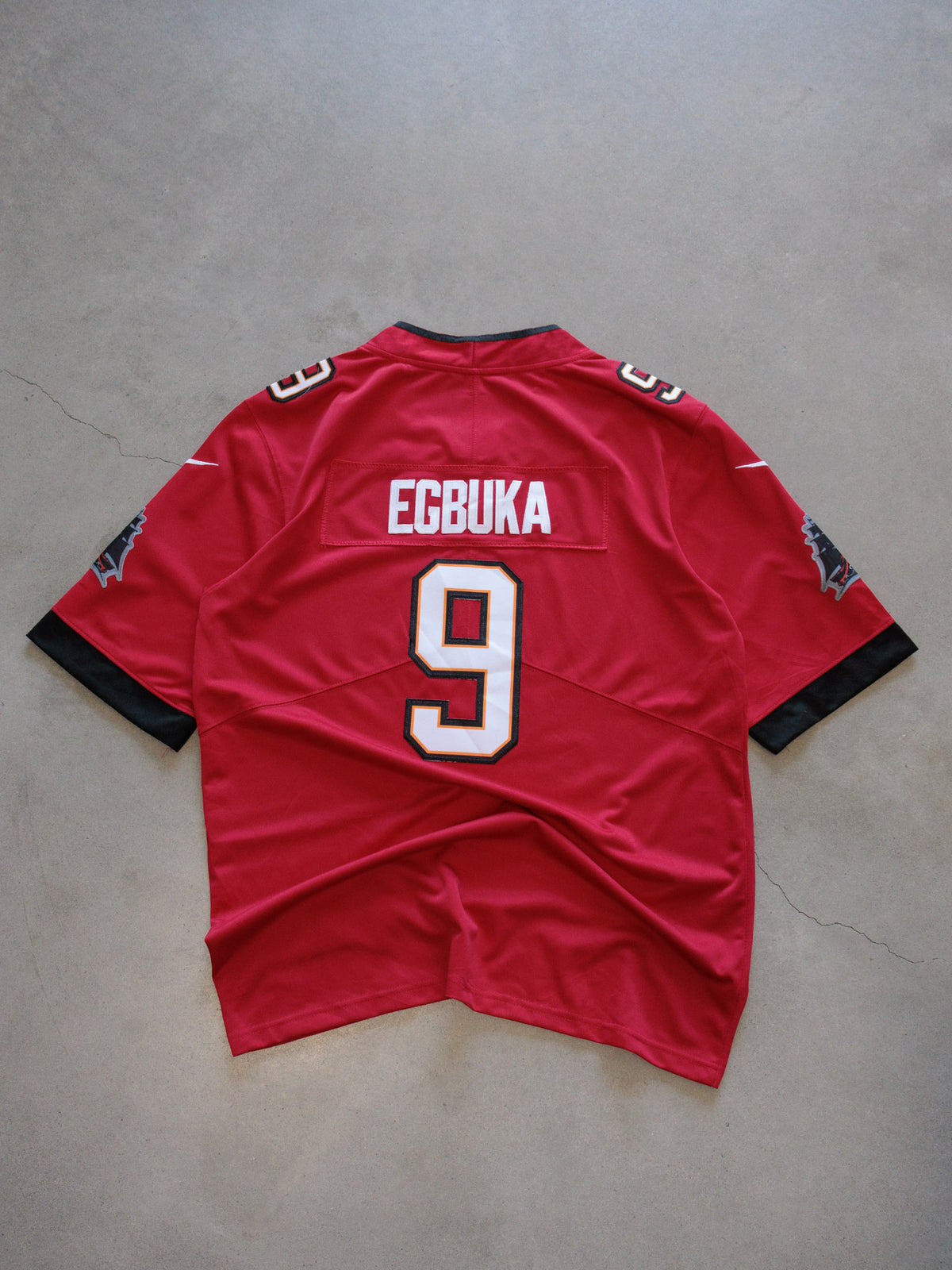 Red Nike Tampa Bay Buccaneers Egbuka Jersey (M)