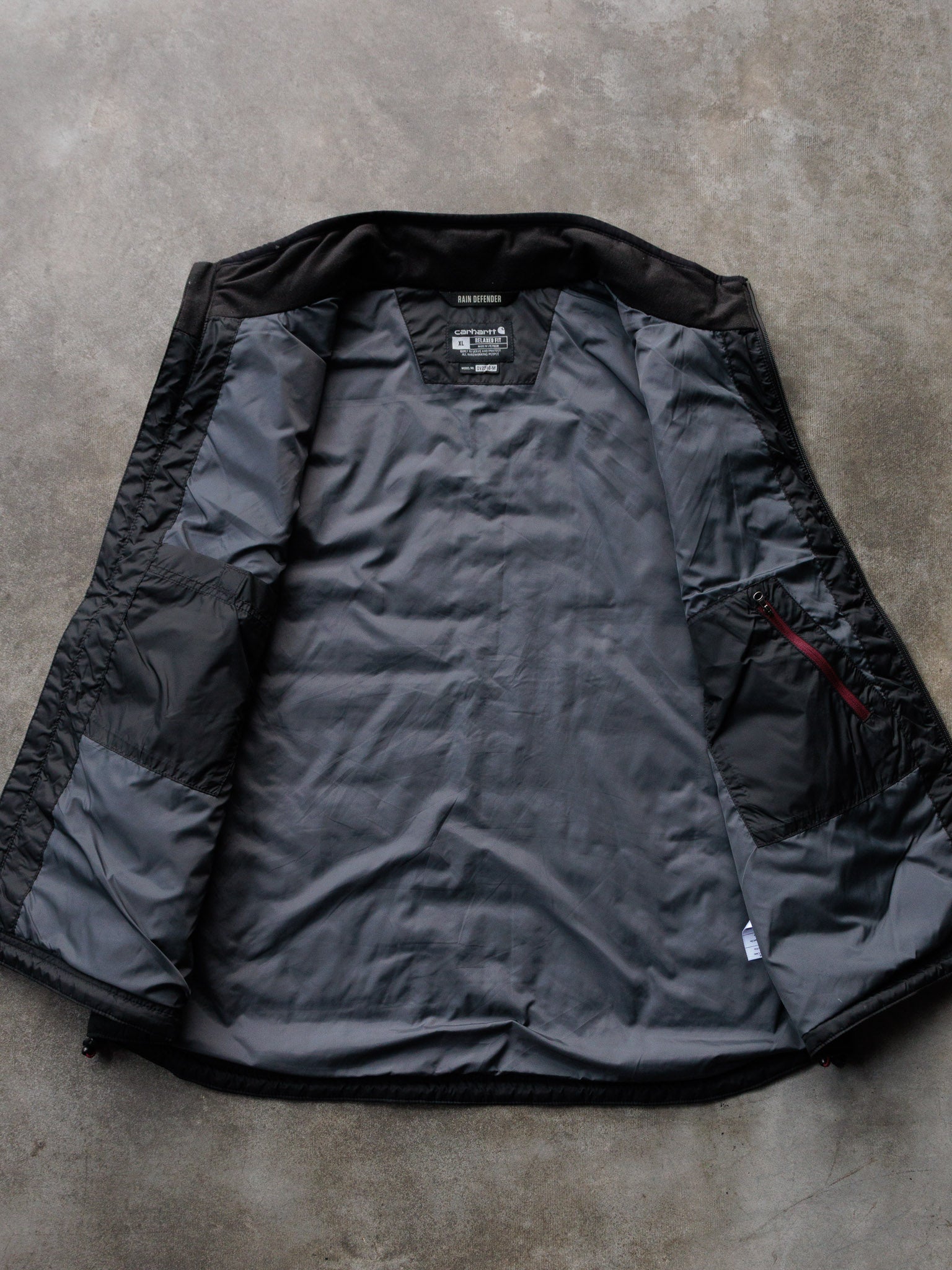 Vintage Black Carhartt Rain Defender Puffer Vest (XL)