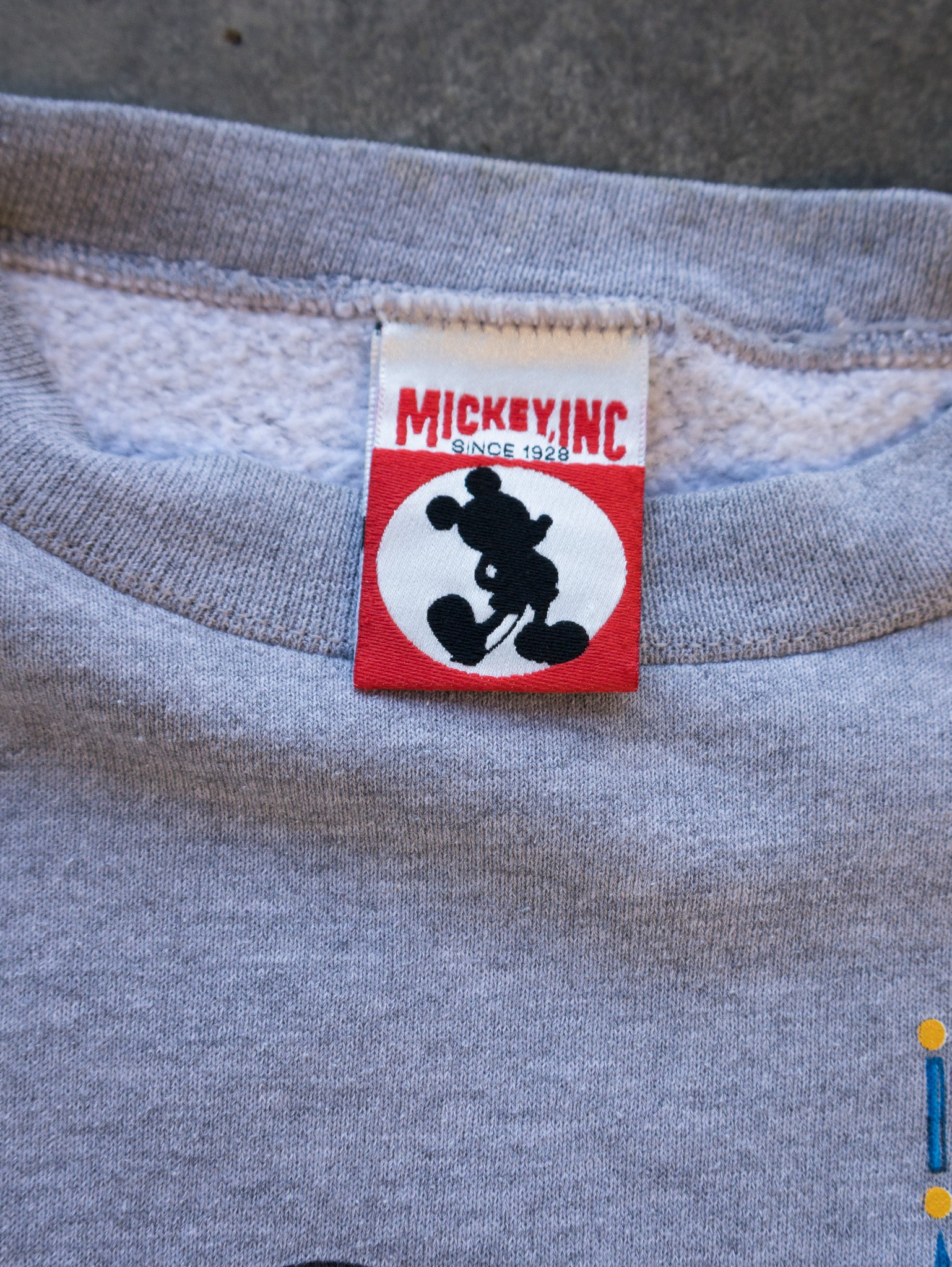 Vintage '90s Grey Mickey Magic Kingdom Sweatshirt (2XL)