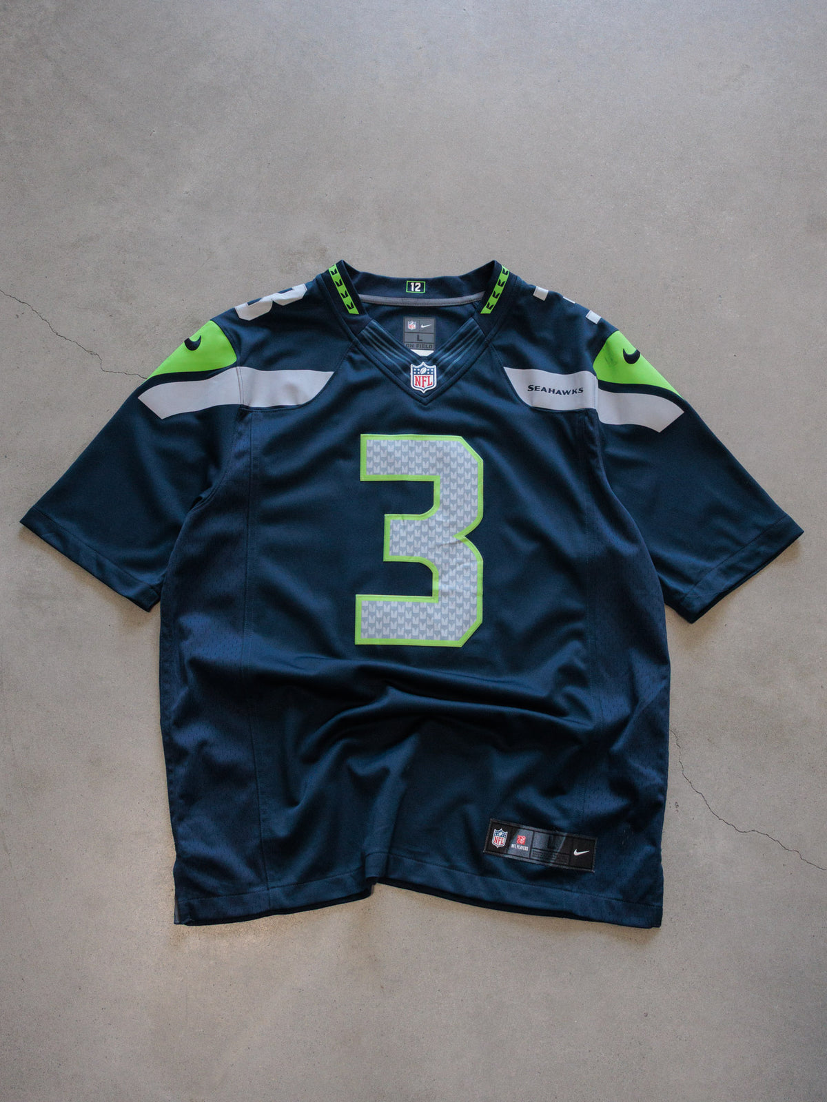 Vintage Navy Nike Seattle Seahawks Wilson Jersey (L)