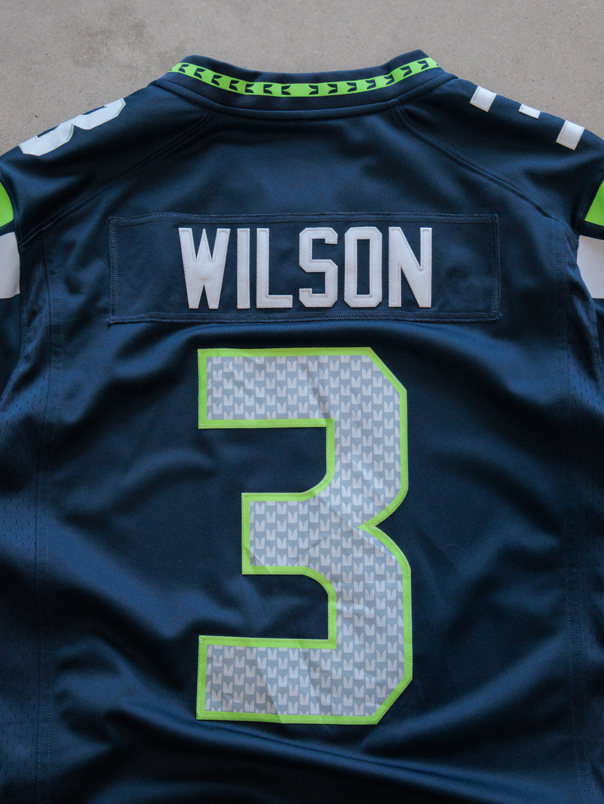 Vintage Navy Nike Seattle Seahawks Wilson Jersey (L)