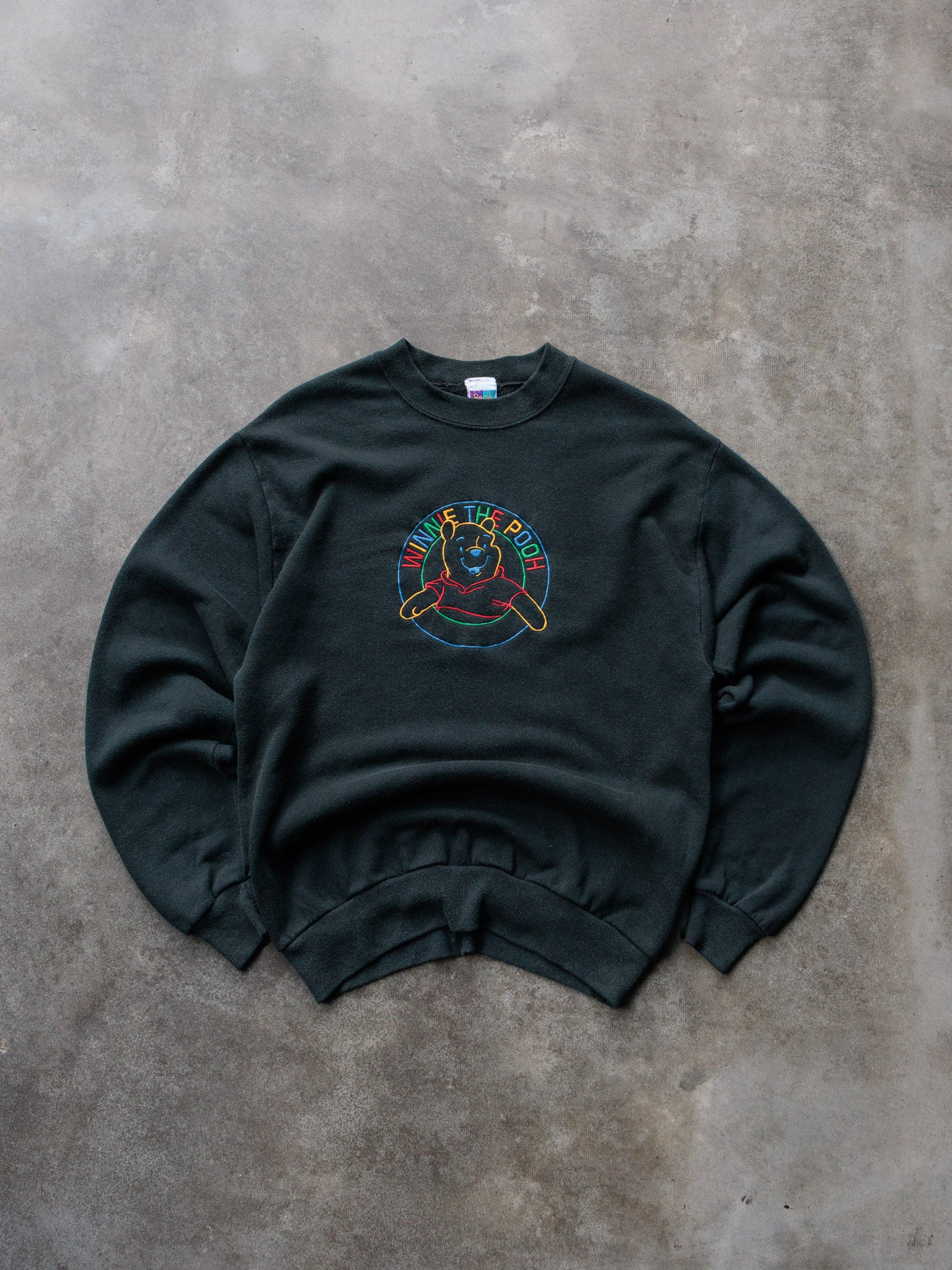 Vintage 90s Black Winnie the Pooh Sweatshirt (-)
