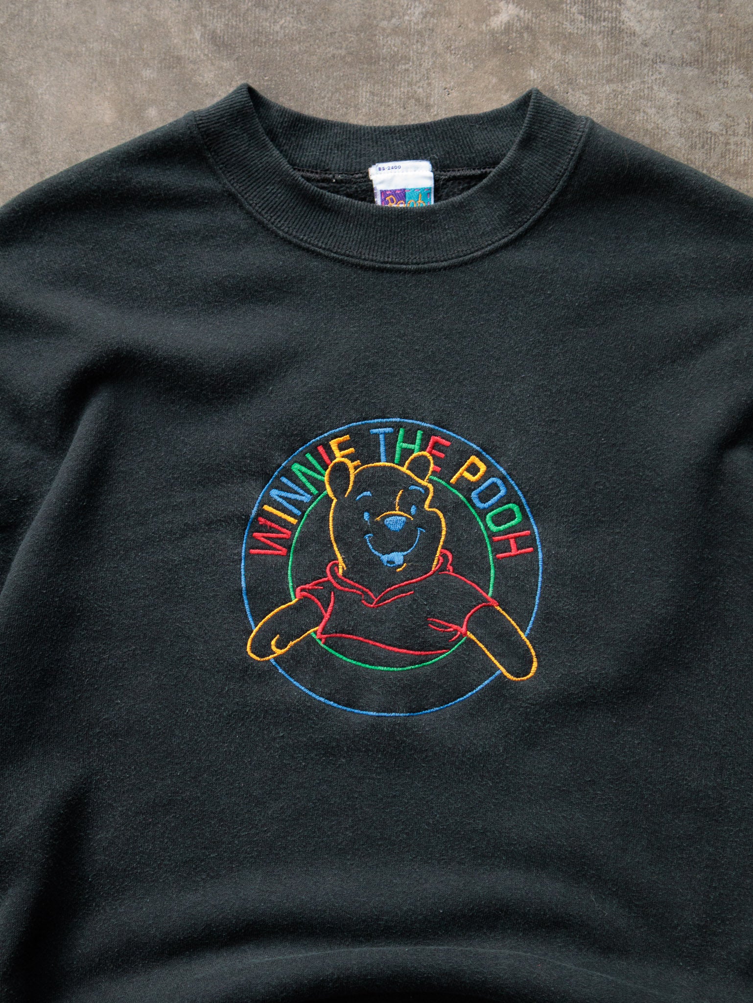 Vintage 90s Black Winnie the Pooh Sweatshirt (-)