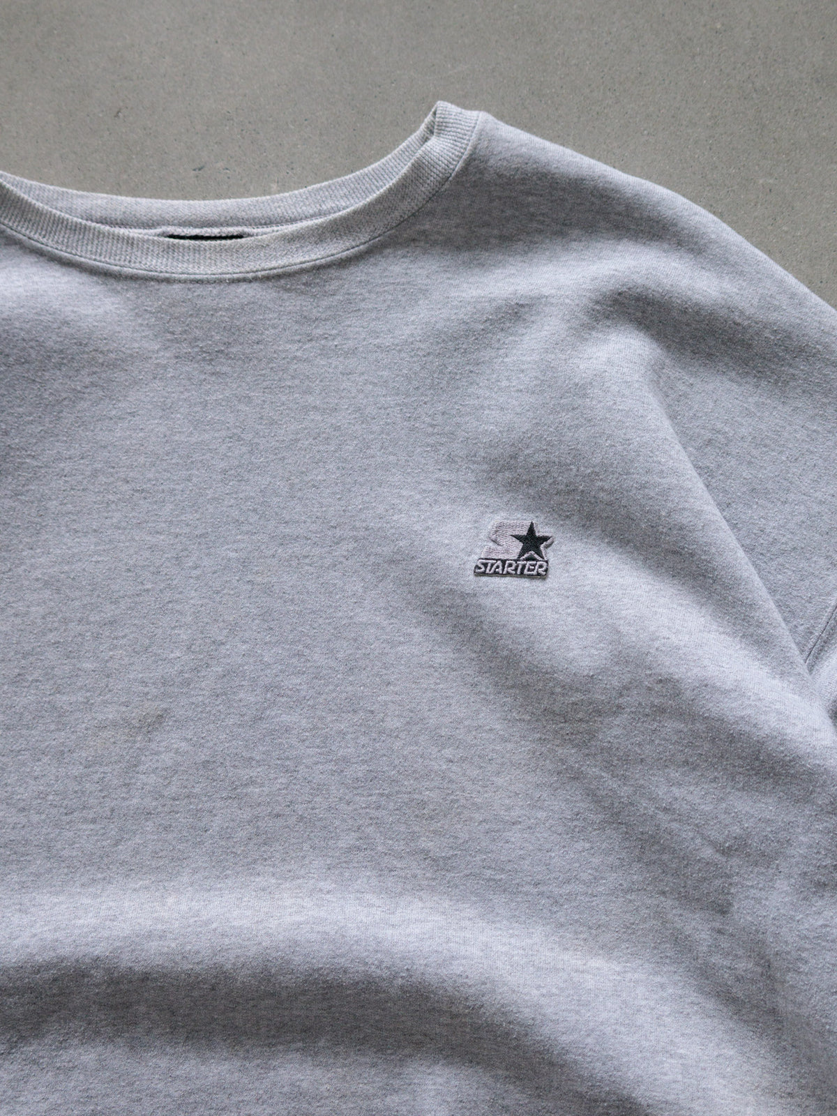 Vintage 00s Grey Starter Sweatshirt (XL)