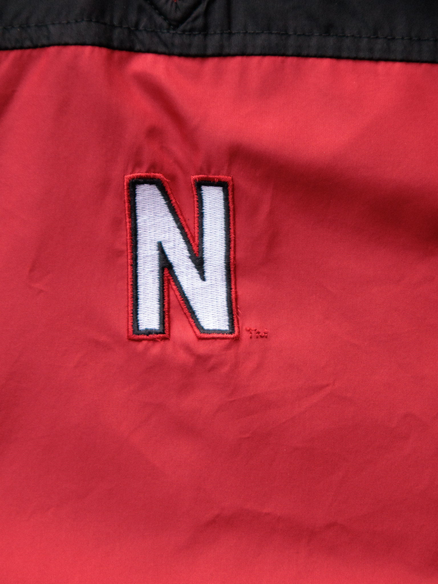 Vintage 2000s Red & Black Nebraska Huskers Pullover Jacket (XL)
