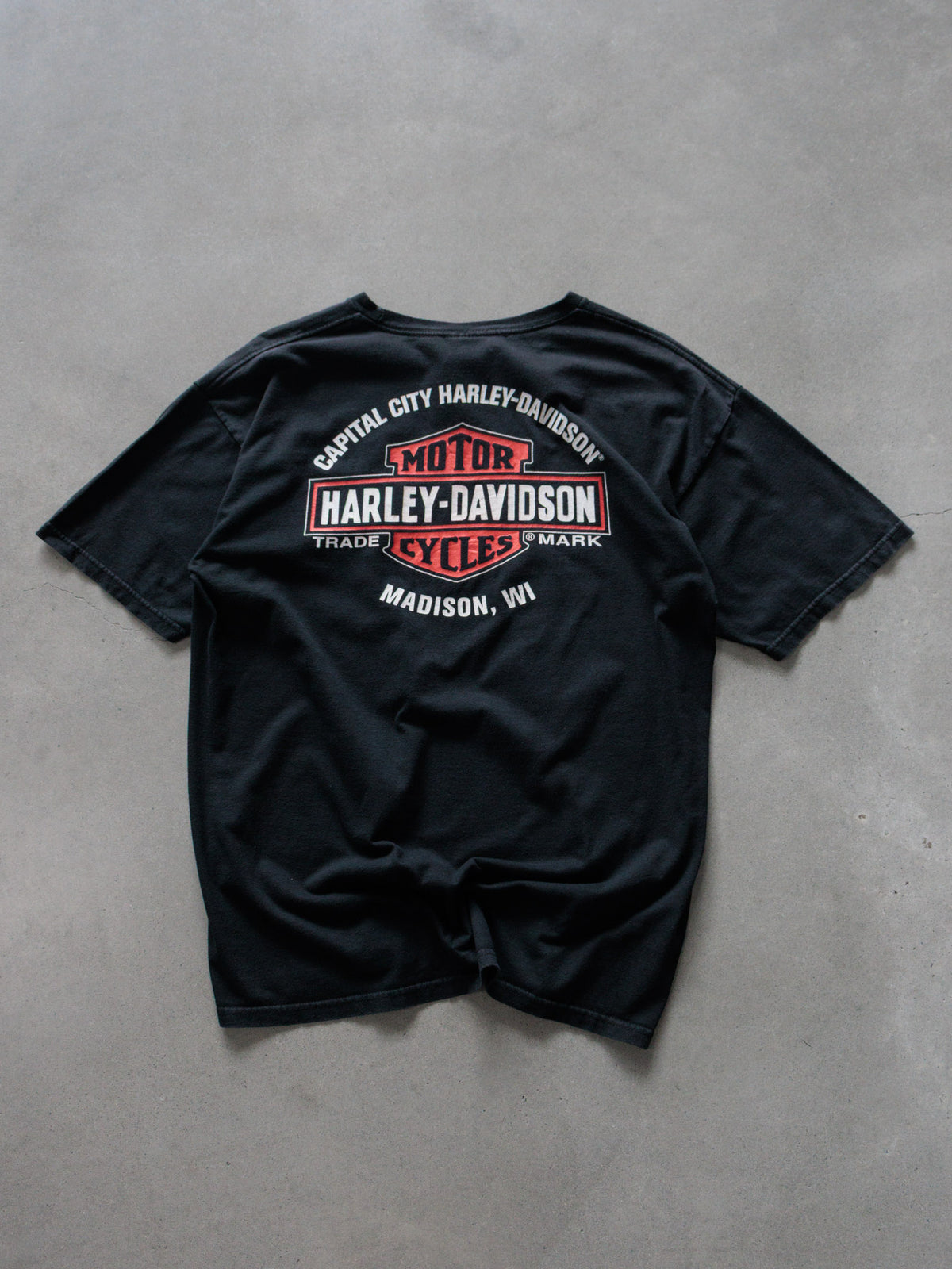 Vintage 00s Black Harley-Davidson Madison Wisconsin Tee (L)