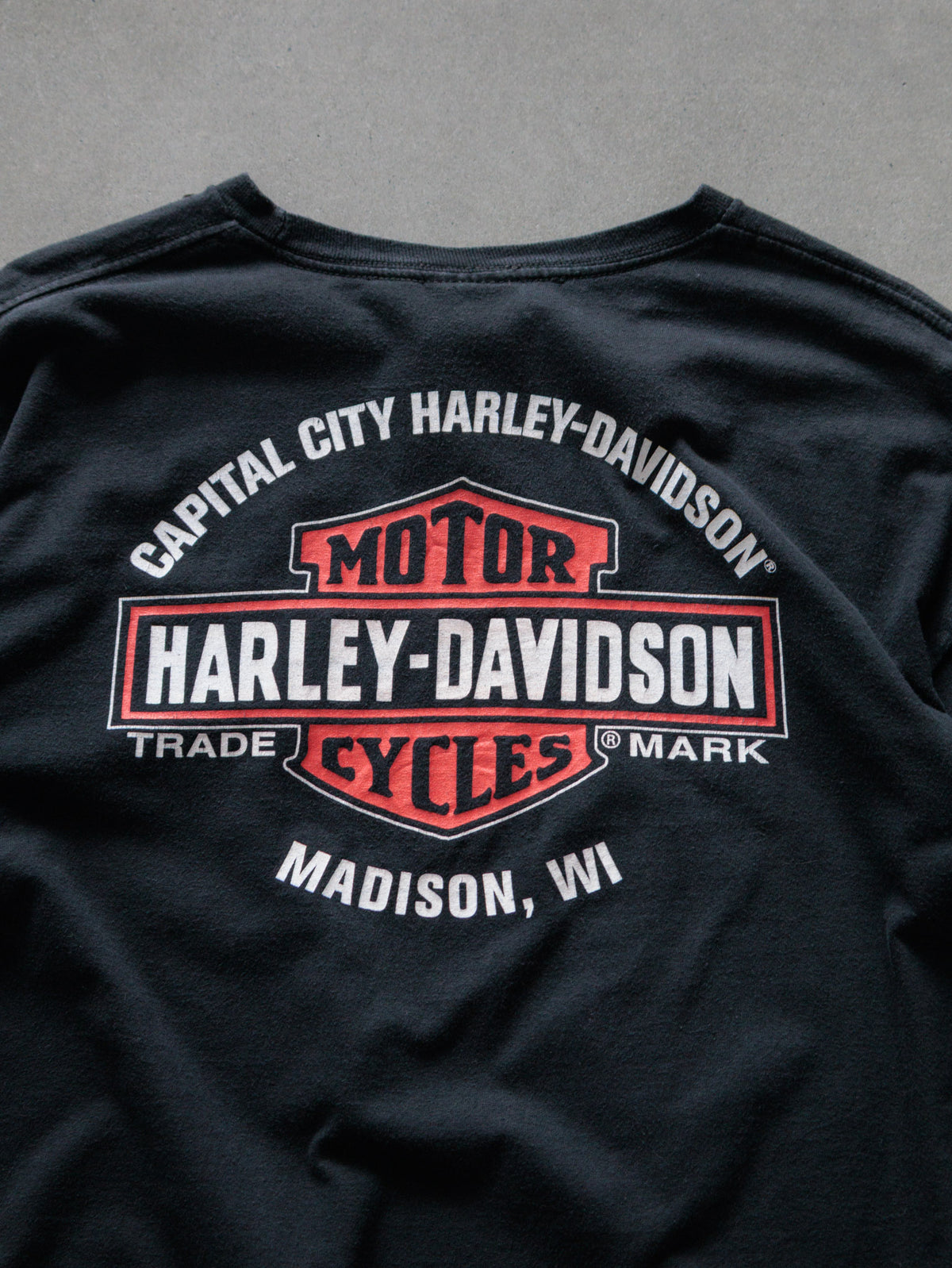 Vintage 00s Black Harley-Davidson Madison Wisconsin Tee (L)