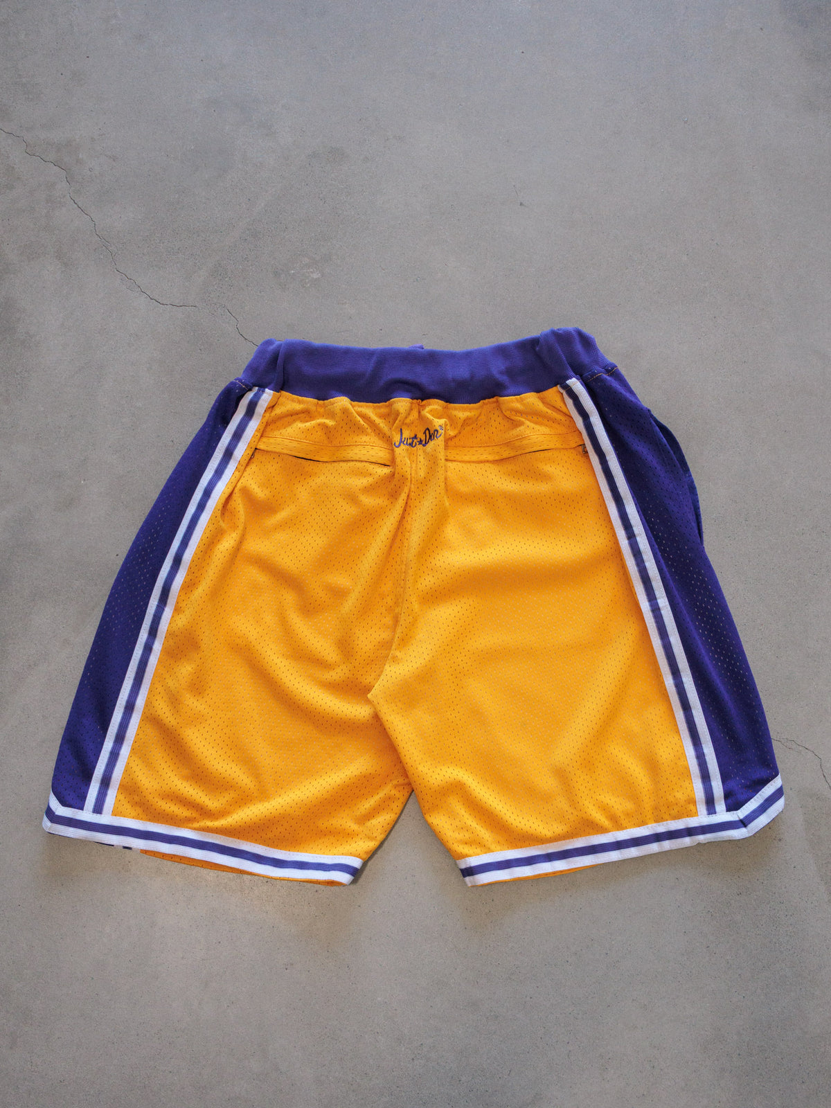 Yellow Just Don Los Angeles Lakers Basketball Shorts (M)