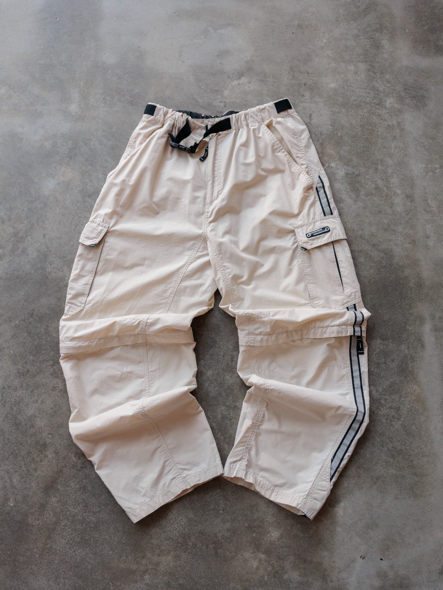 Vintage Beige Cargo Track Pants (M)
