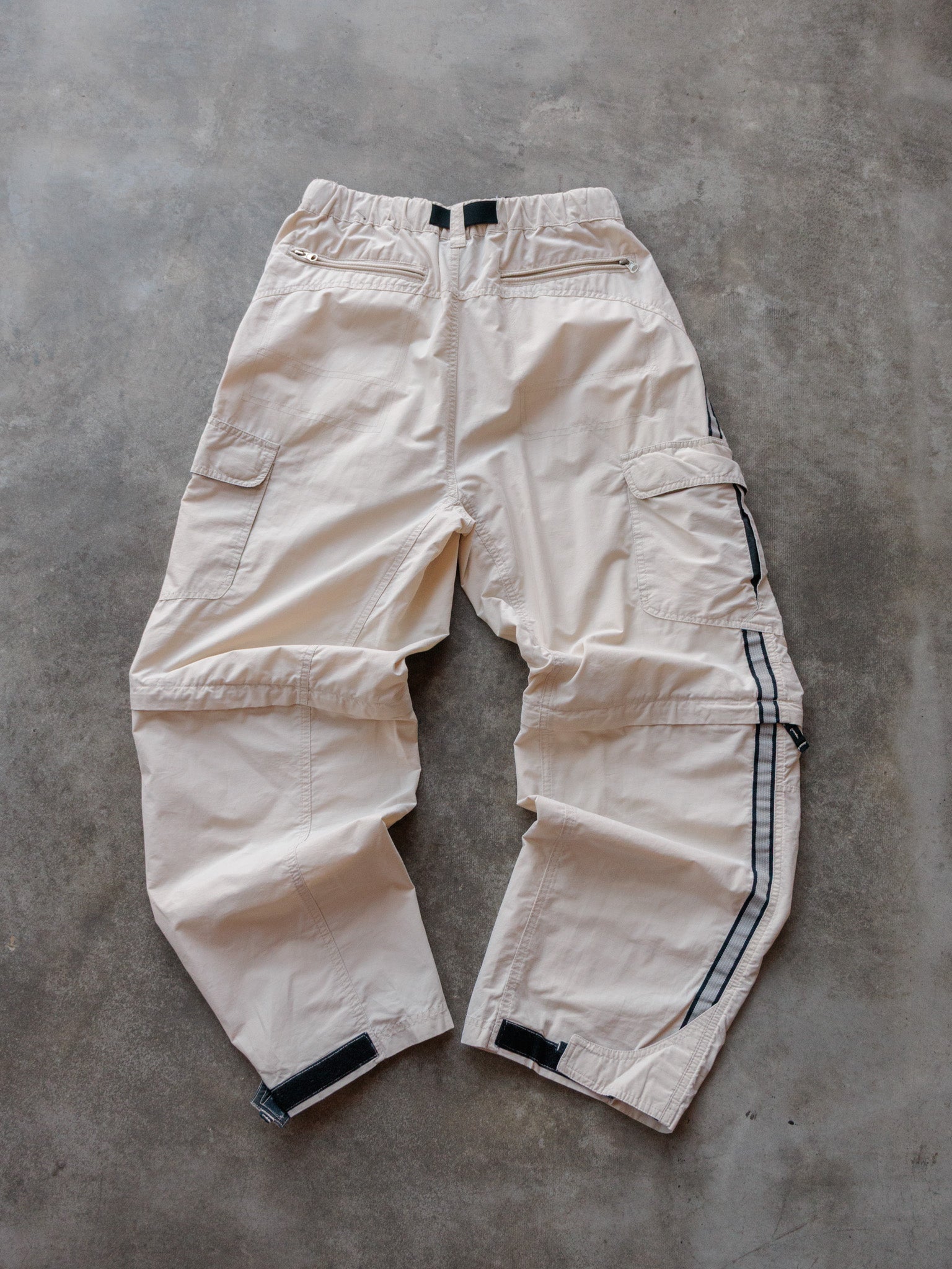 Vintage Beige Cargo Track Pants (M)