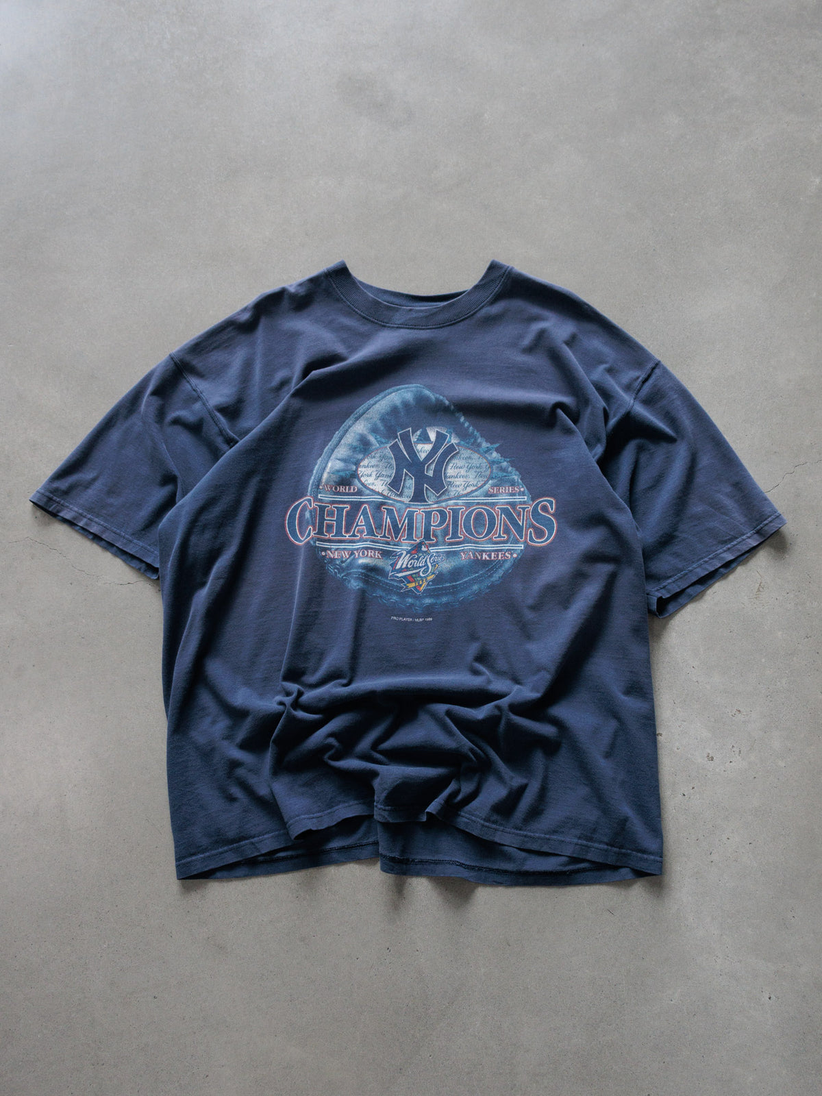 Vintage 1999 Navy New York Yankees World Series Champions Tee (-)