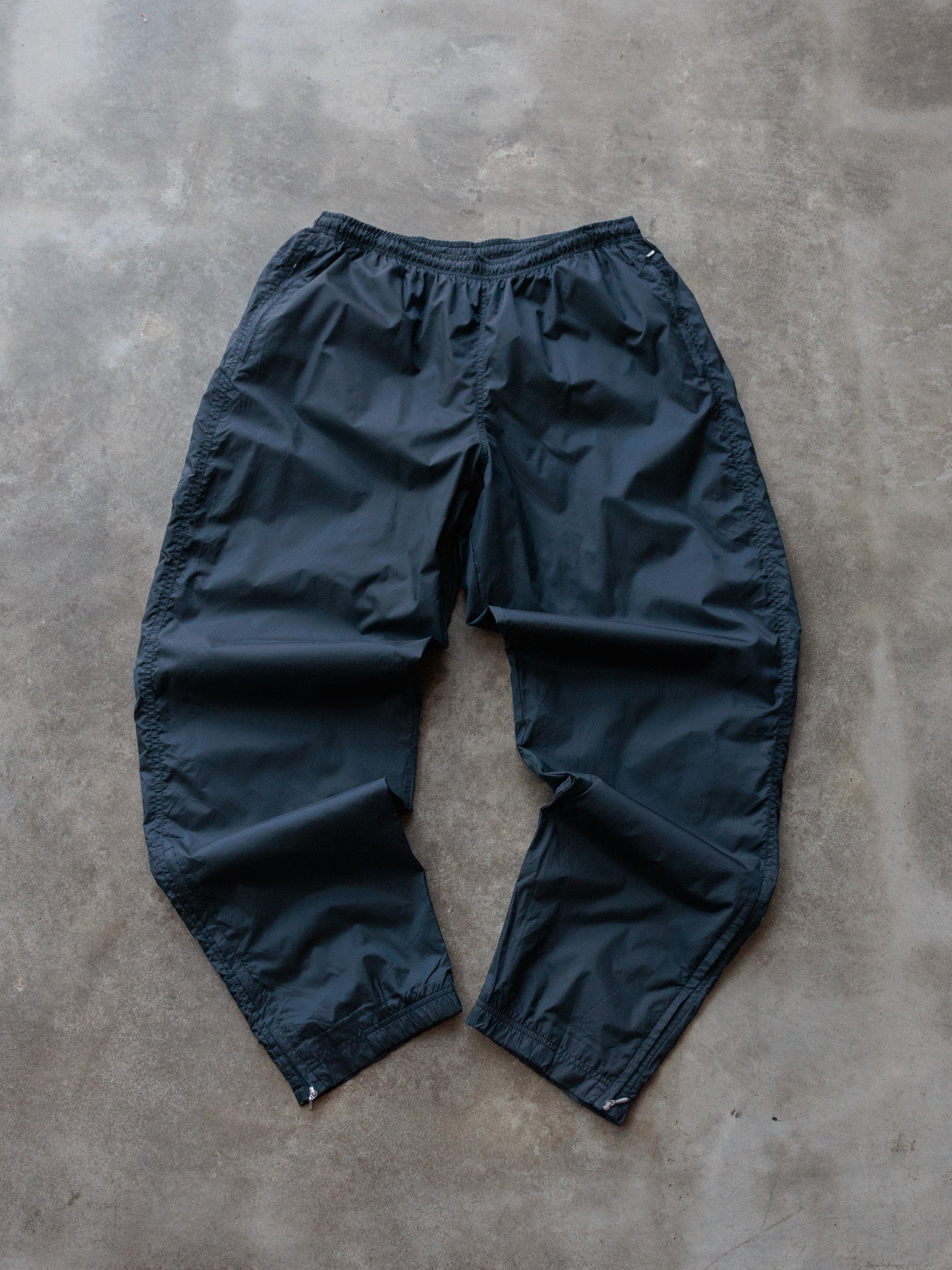 Vintage 00s Black Nike Track Pants (XL)