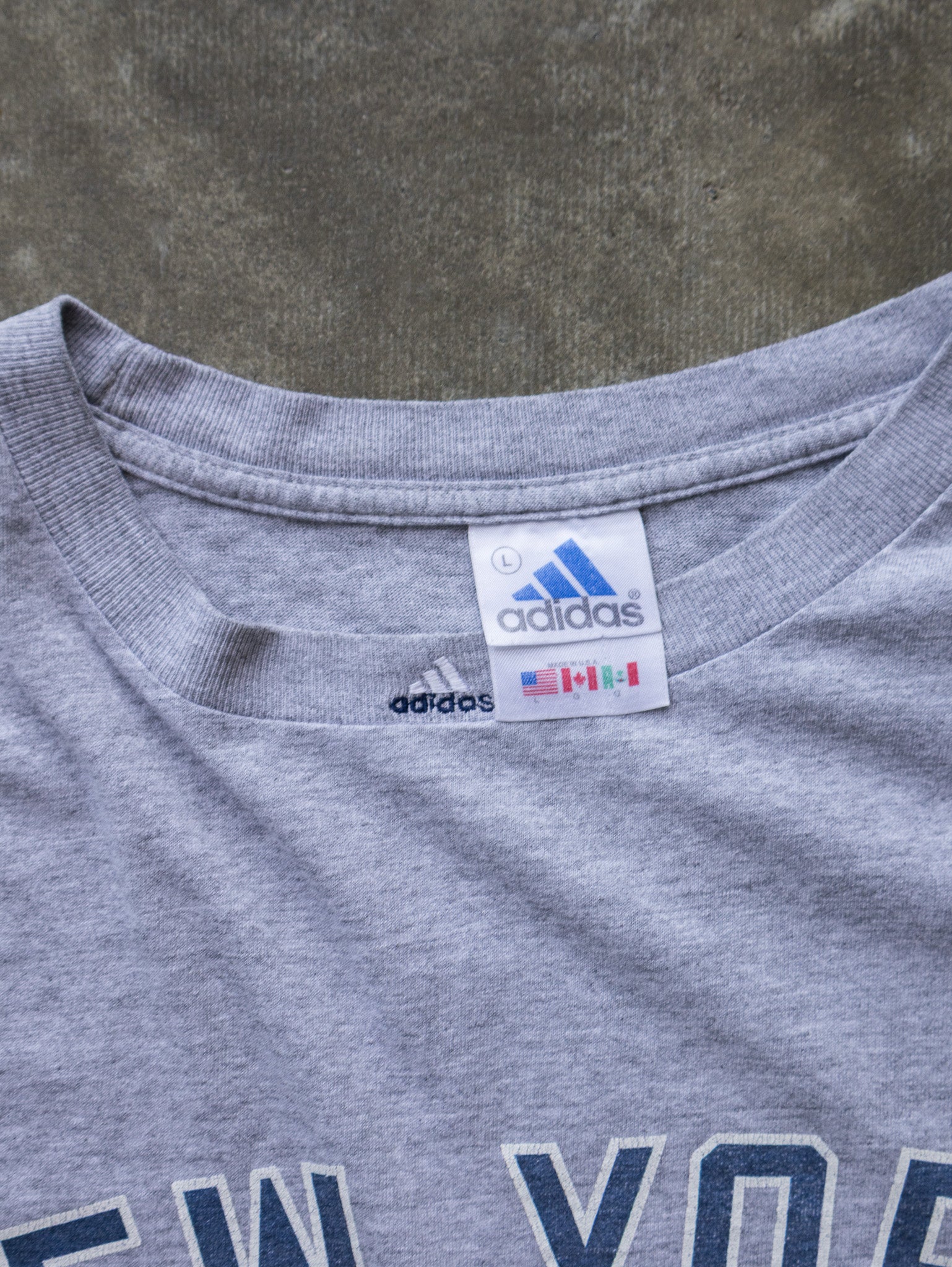 Vintage 90s Grey Adidas New York Yankees Tee (L)
