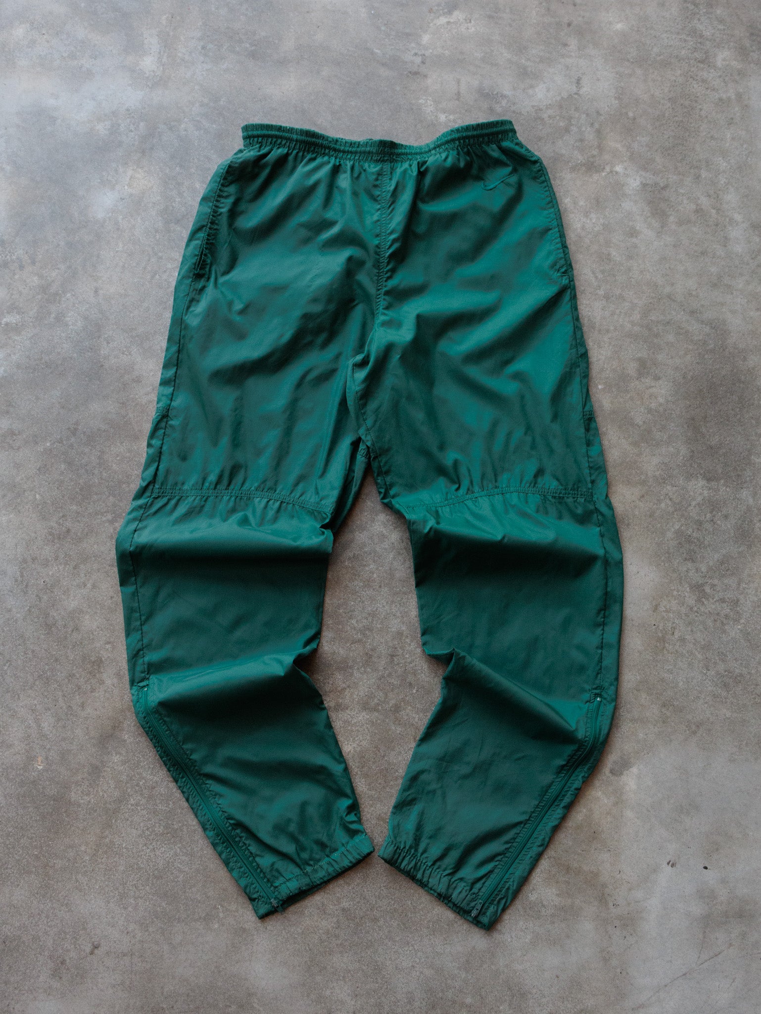 Vintage 90s Green Nike Track Pants (-)