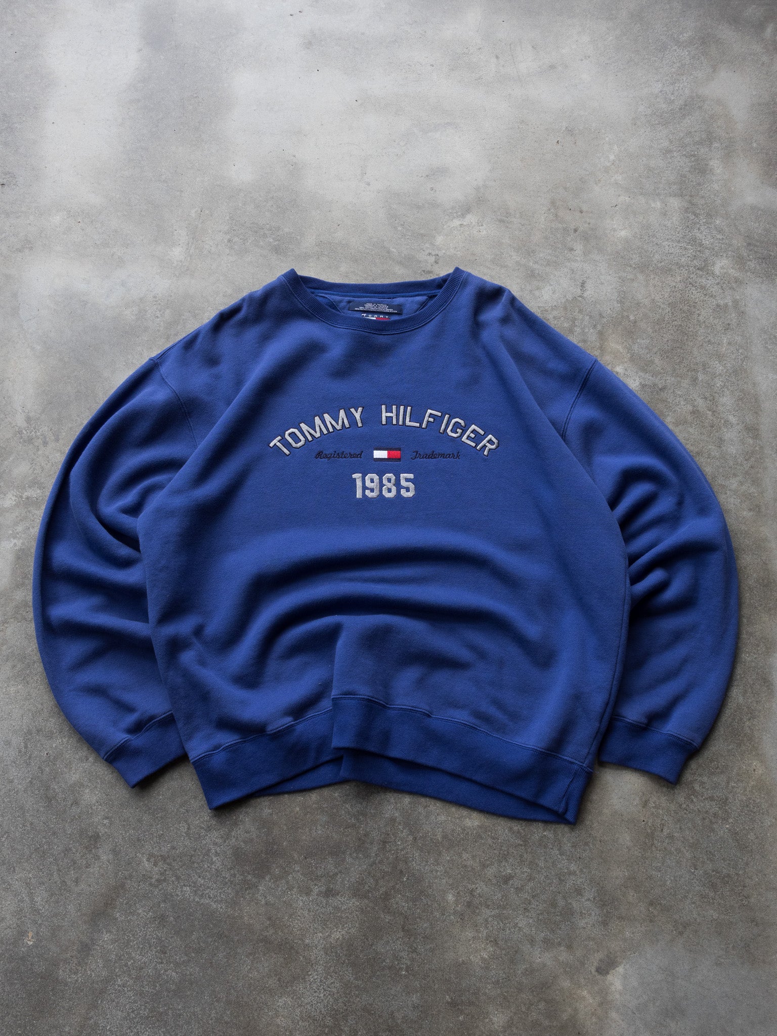 Vintage 90s Blue Tommy Hilfiger Sweatshirt (XL)