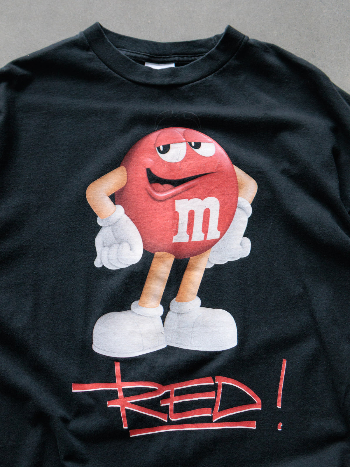 Vintage 90s Black M&M's Red Tee (XL)