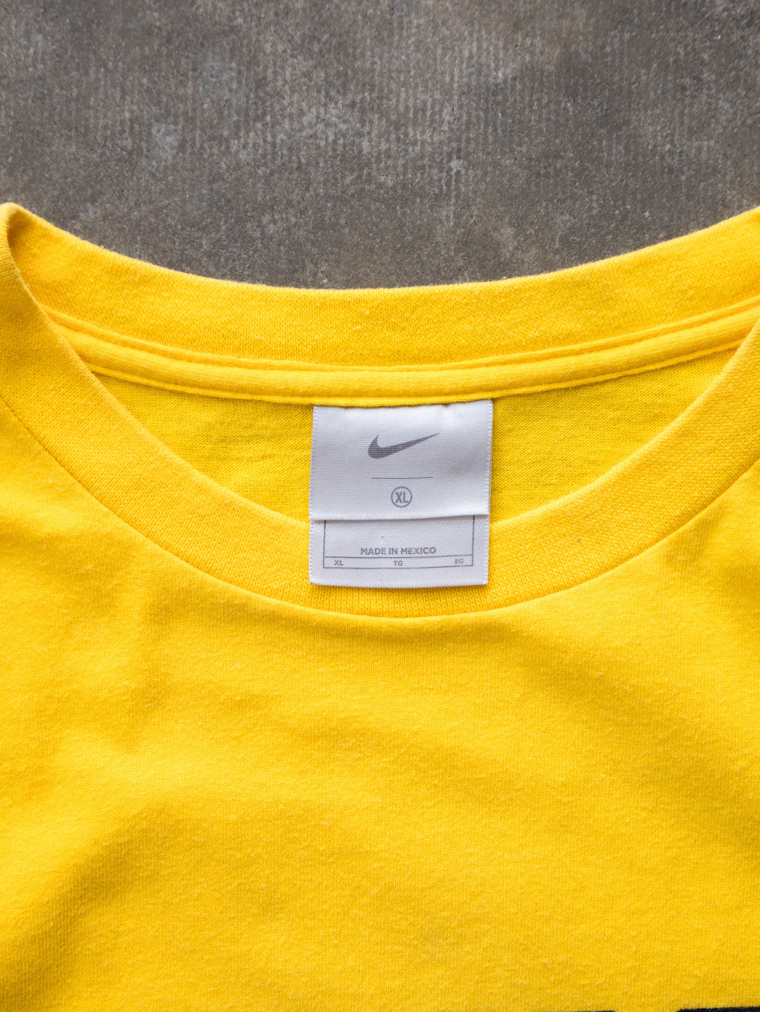 Vintage 00s Yellow Nike Spell Out Graphic Tee (XL)