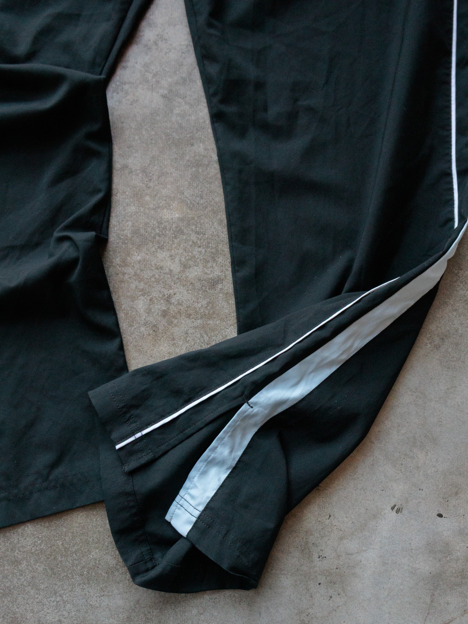 Vintage 00s Black Nike Track Pants (Women's XL)