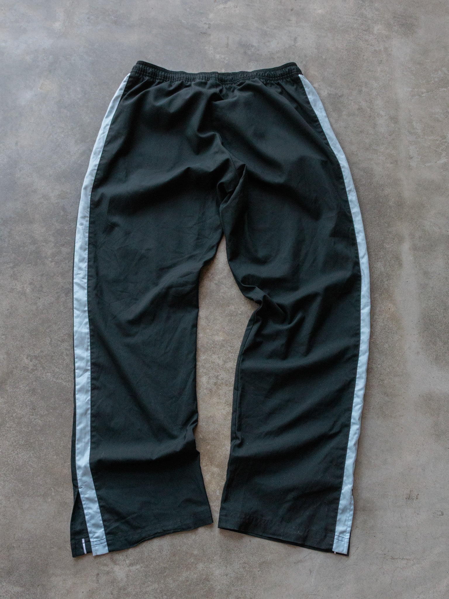 Vintage 00s Black Nike Track Pants (Women's XL)