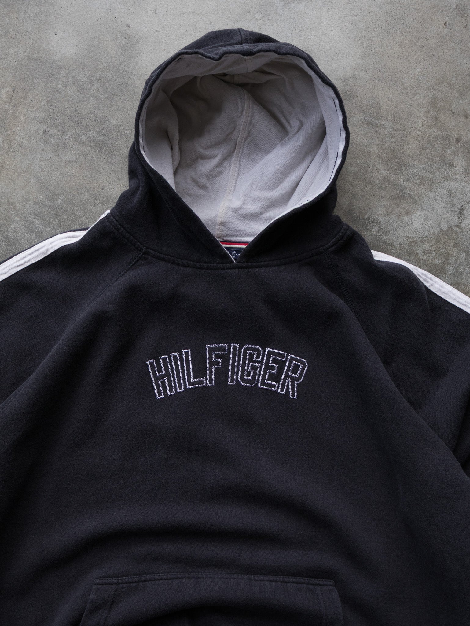 Vintage 00s Black Tommy Jeans Hilfiger Spell Out Hoodie (XL)