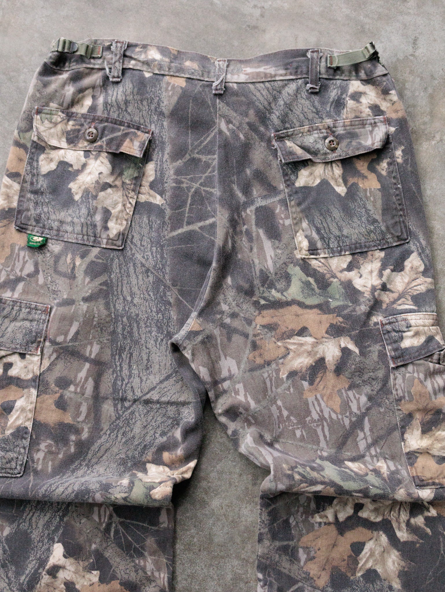 Vintage Camo Cargo Pants (-)