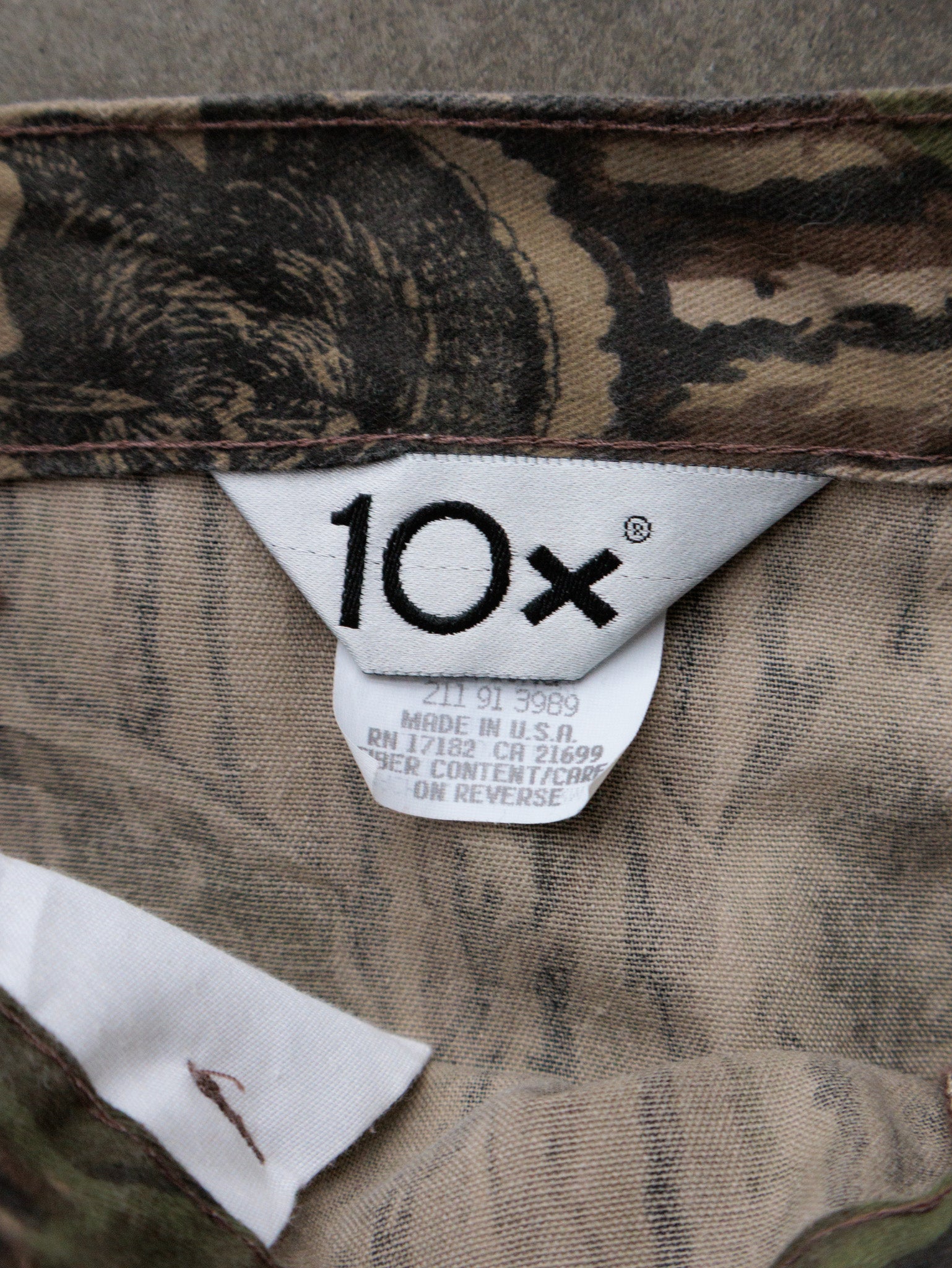 Vintage 90s Realtree Camo Cargo Pants (-)