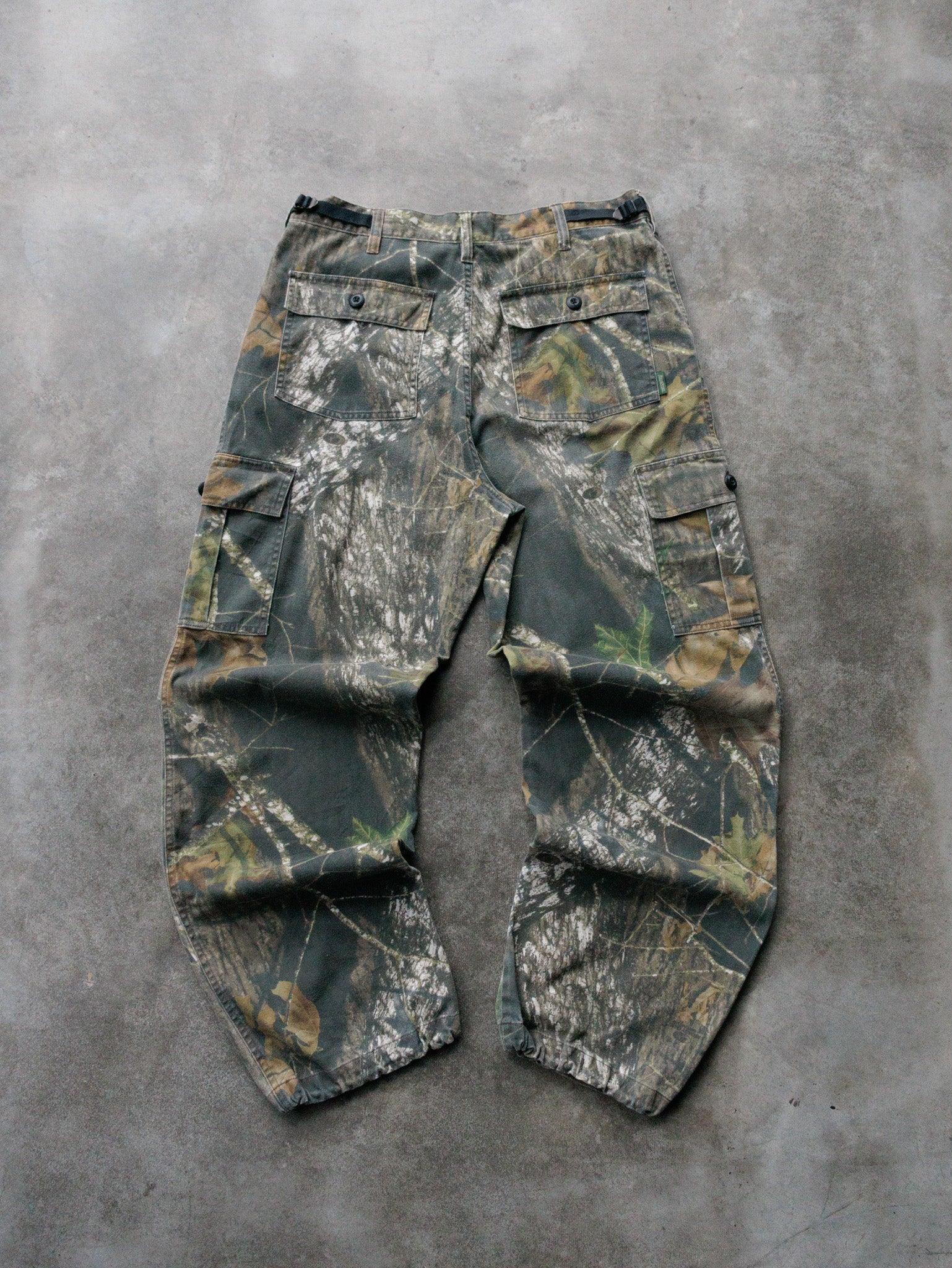Vintage 00s Camo Mossy Oak Cargo Pants (W32)