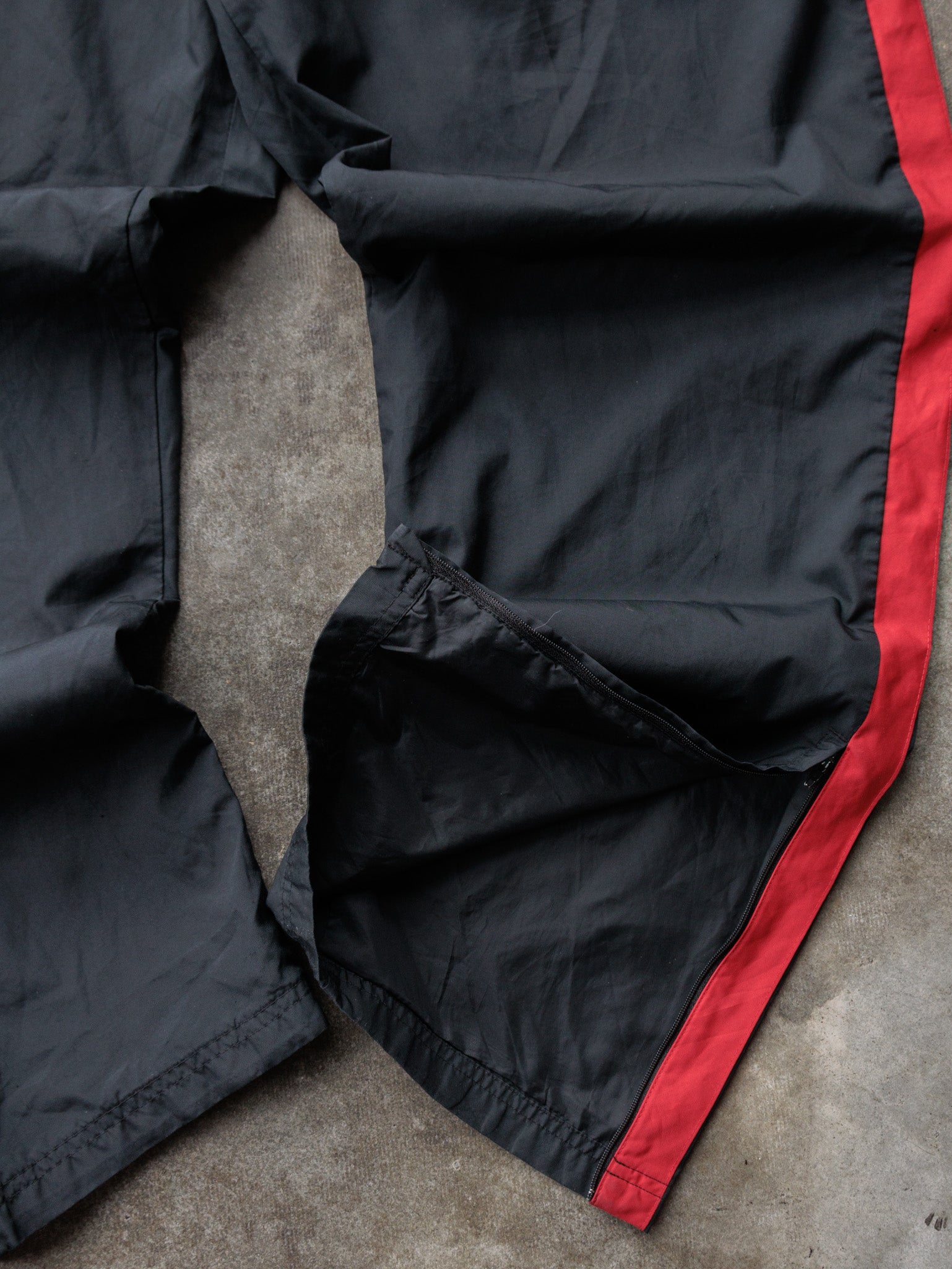Vintage Black Nike Track Pants (L)