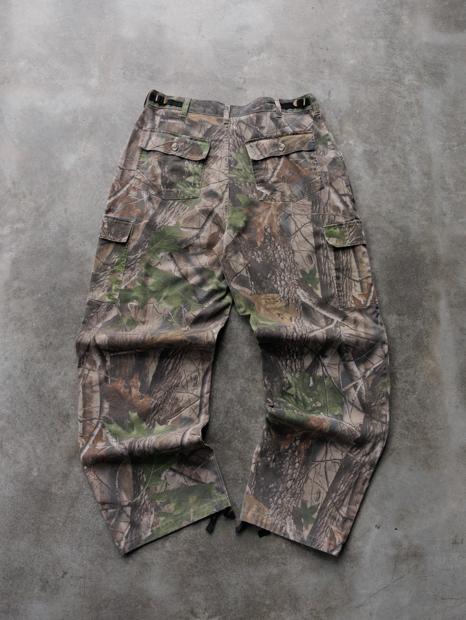 Vintage Camo Realtree Cargo Pants (L)
