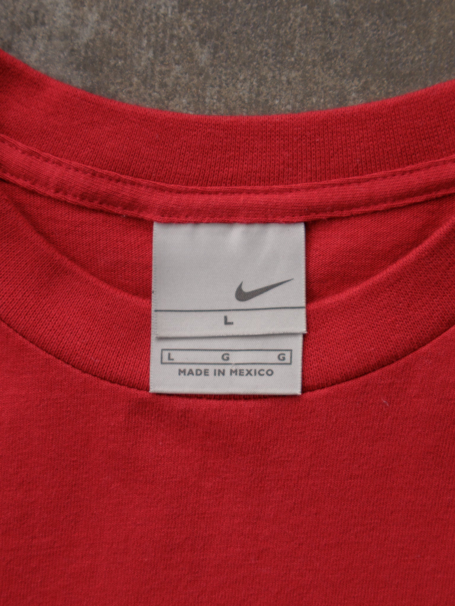 Vintage 00s Red Nike Tee (L)