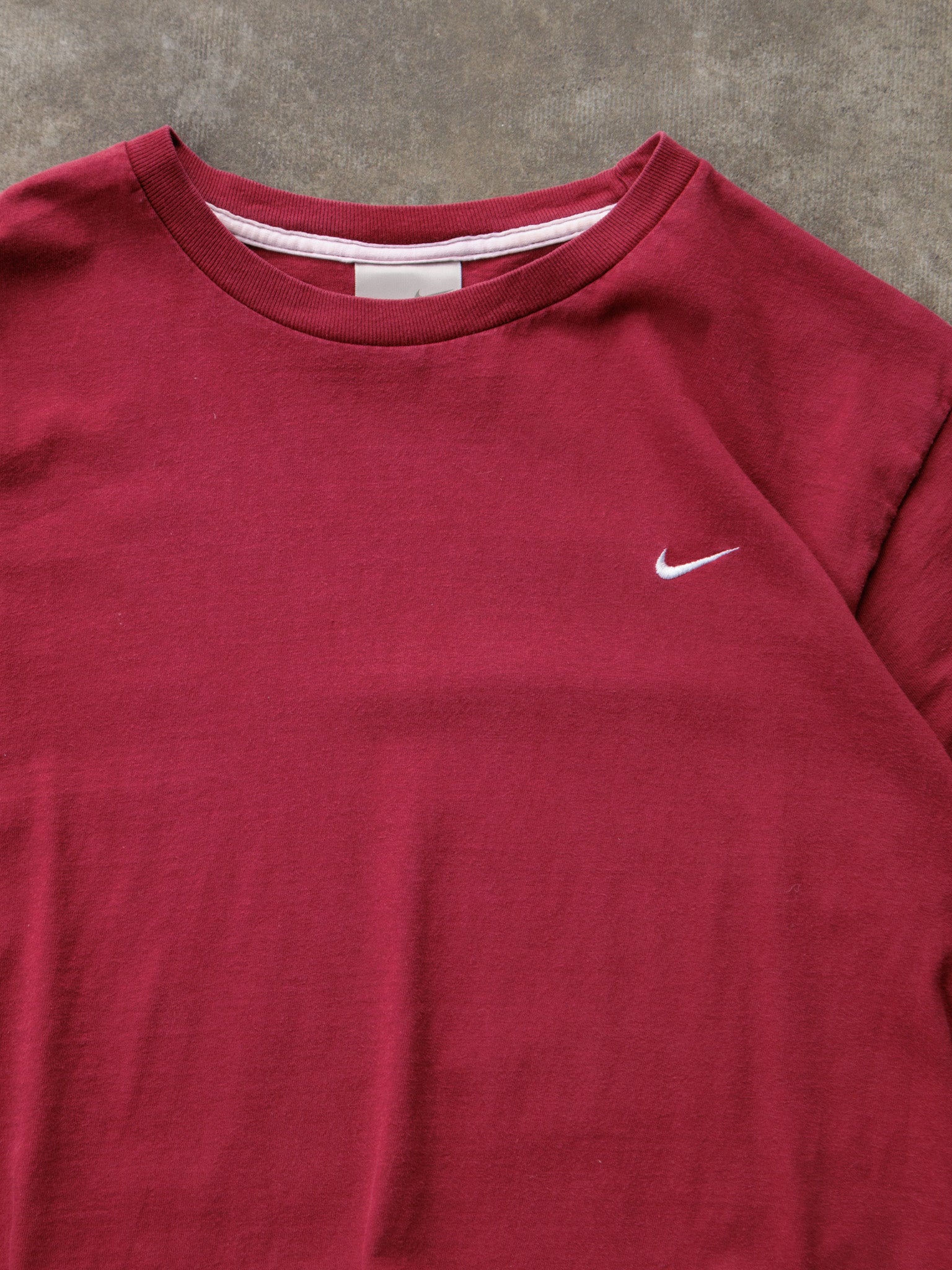 Vintage 00s Maroon Nike Swoosh Tee (L)