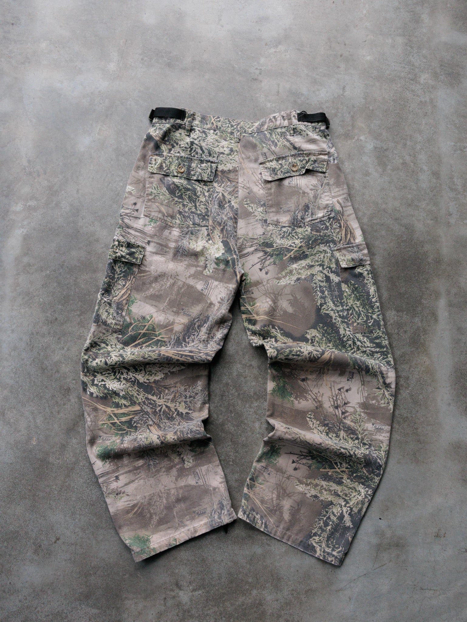 Vintage Camo Realtree Cargo Pants (L)