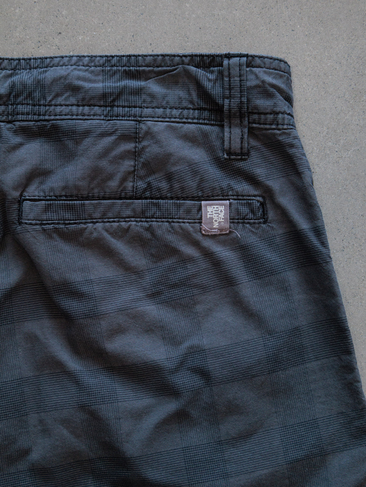 Vintage Black Plaid The North Face Shorts (W32)