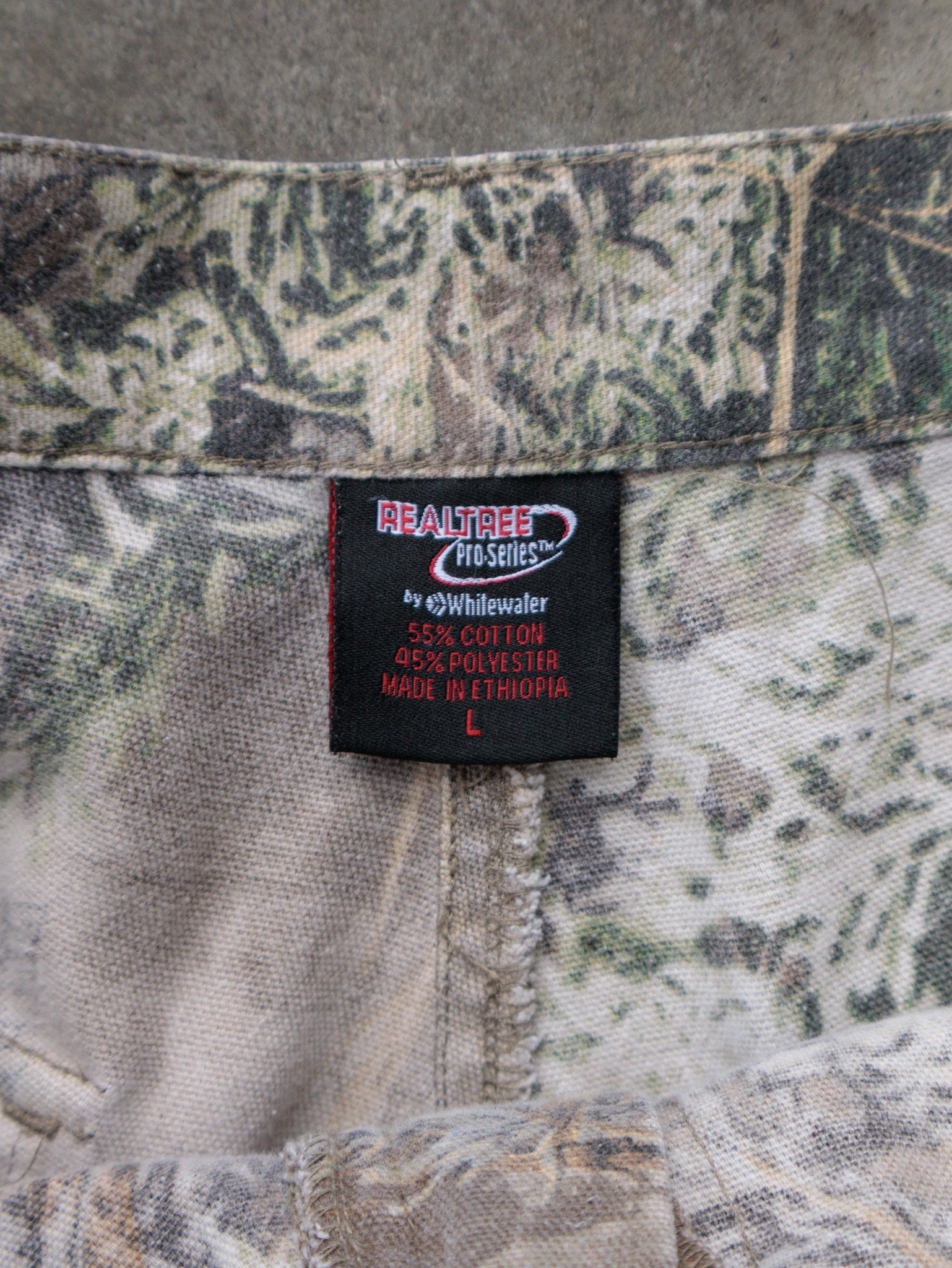 Vintage Camo Realtree Cargo Pants (L)
