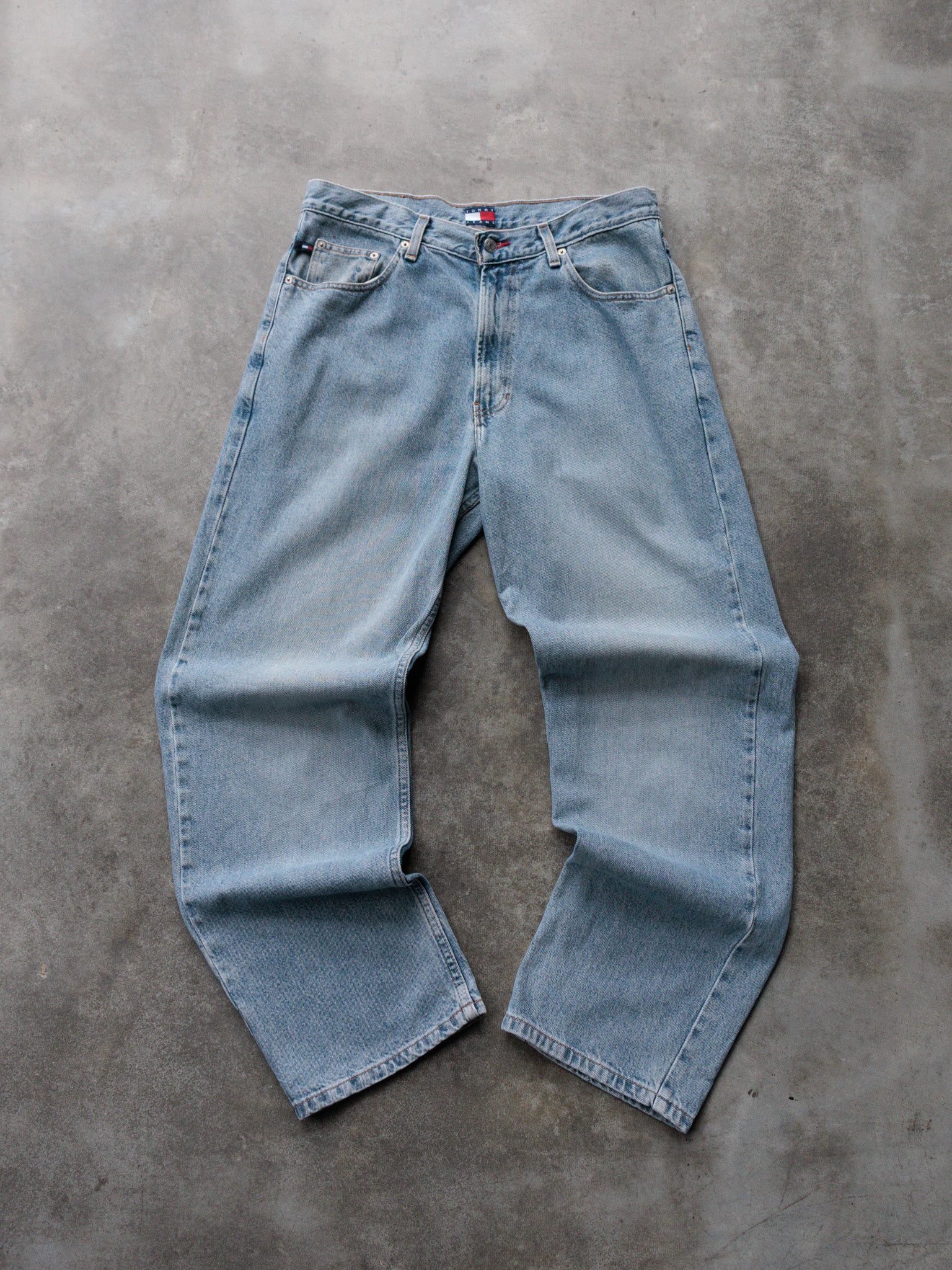 Vintage 90s Blue Tommy Hilfiger Denim Pants (W33)